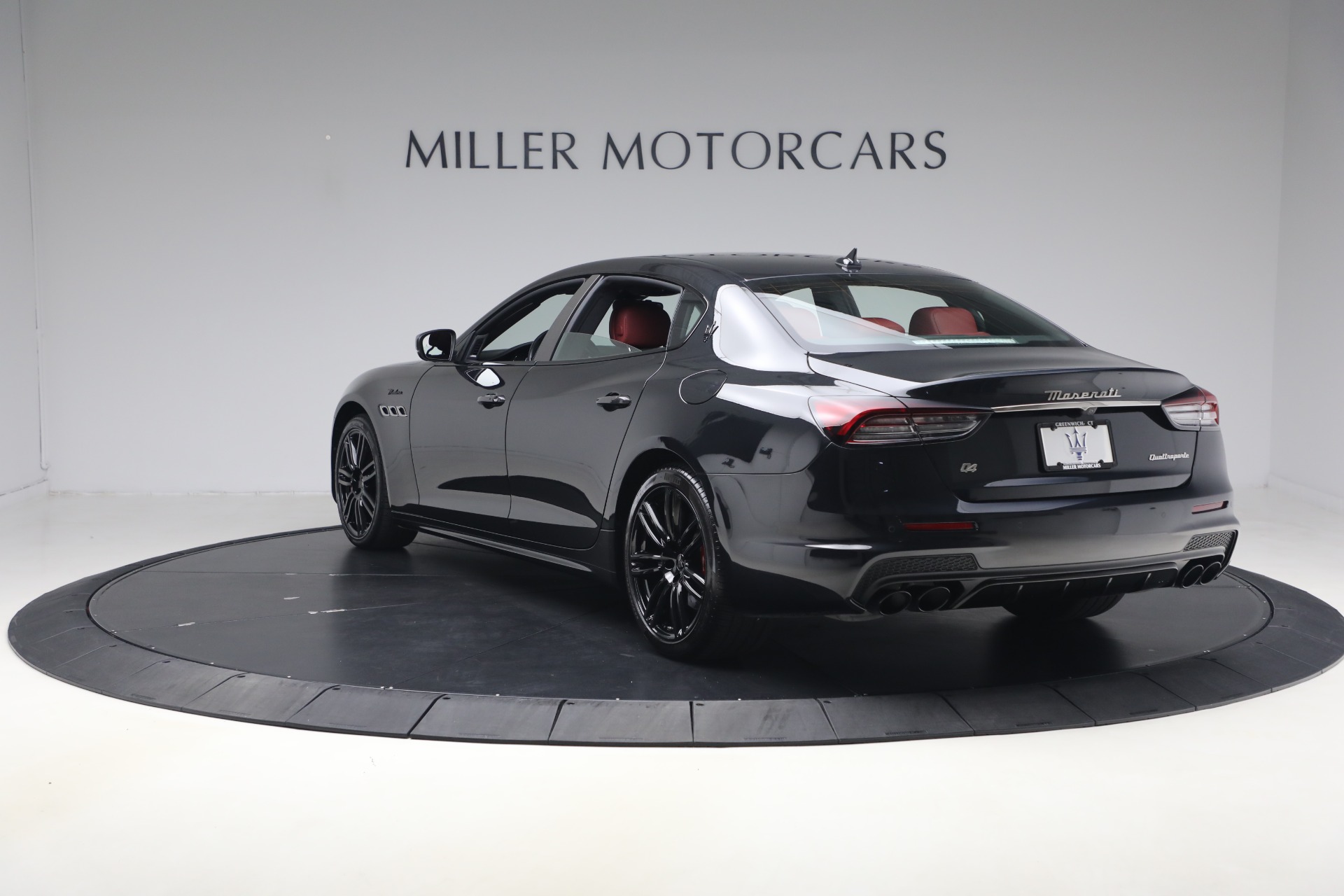 Used-2022-Maserati-Quattroporte-Modena-Q4