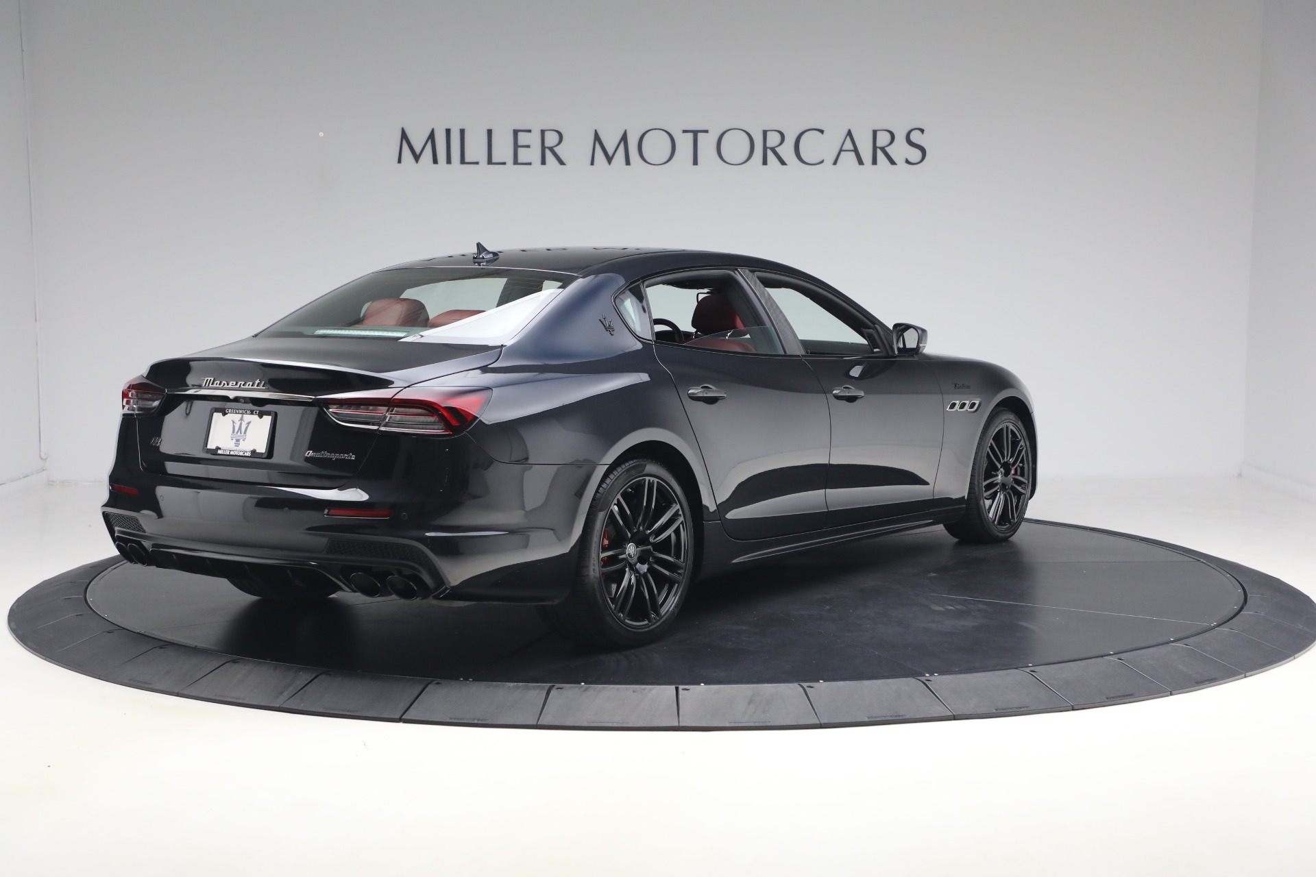 Used-2022-Maserati-Quattroporte-Modena-Q4