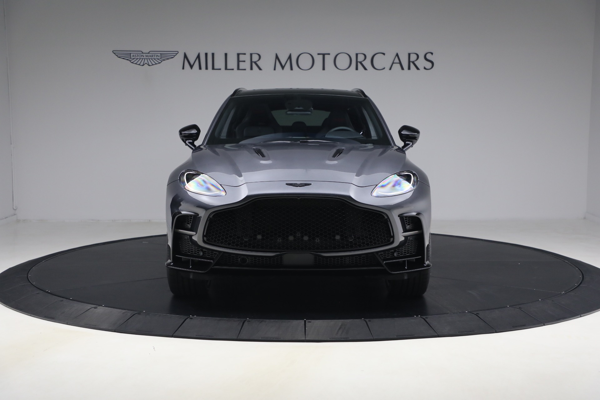 New-2026-Aston-Martin-DBX-S
