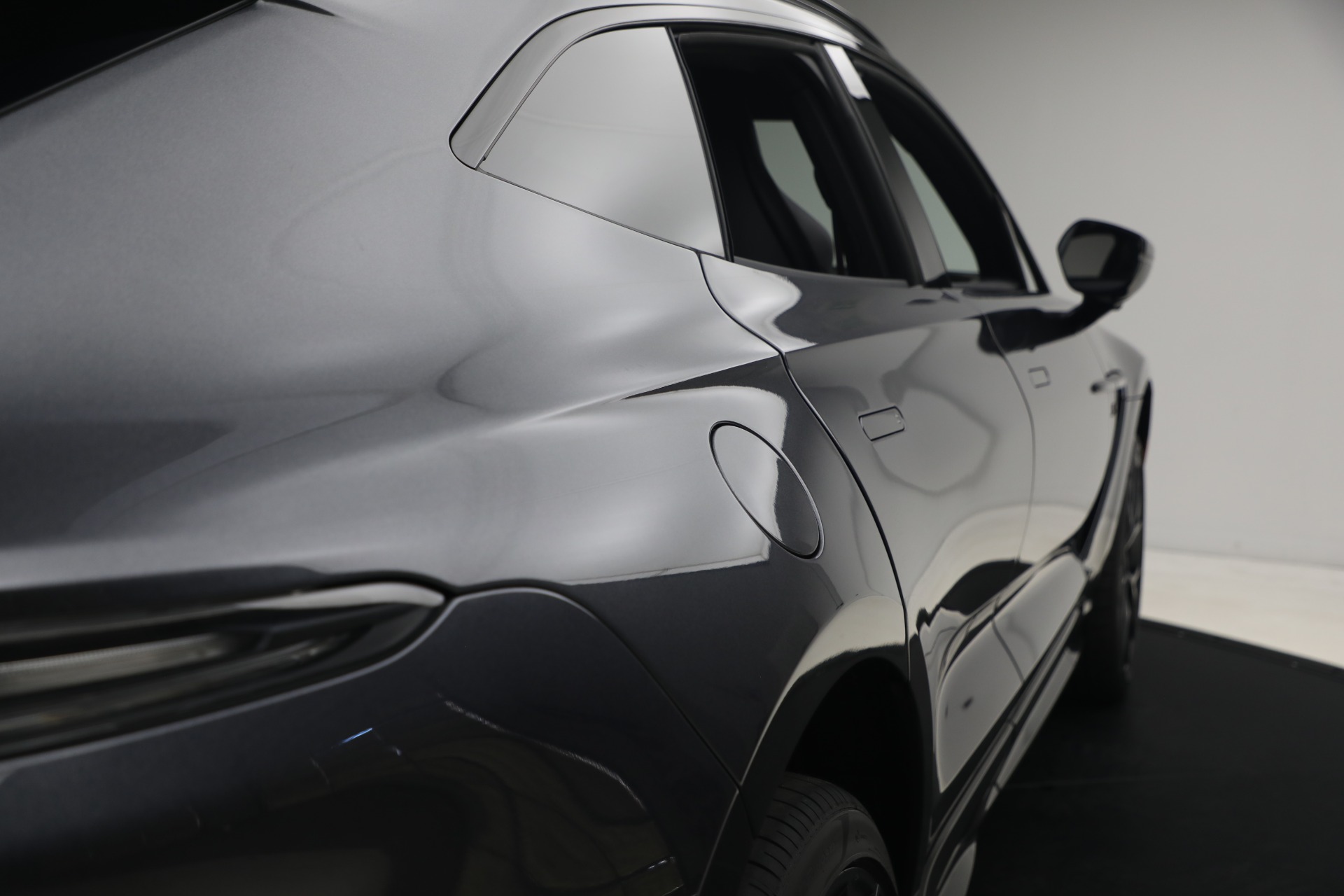 New-2026-Aston-Martin-DBX-S