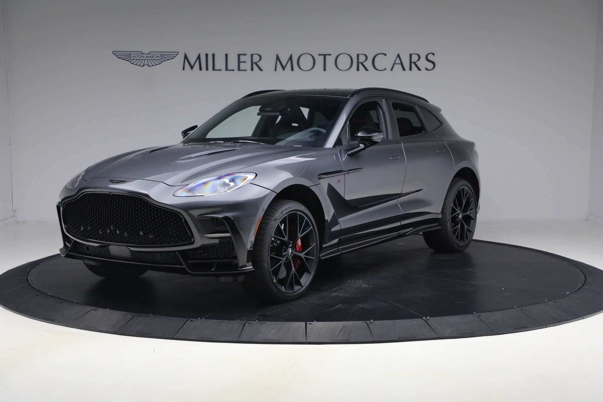 New-2026-Aston-Martin-DBX-S