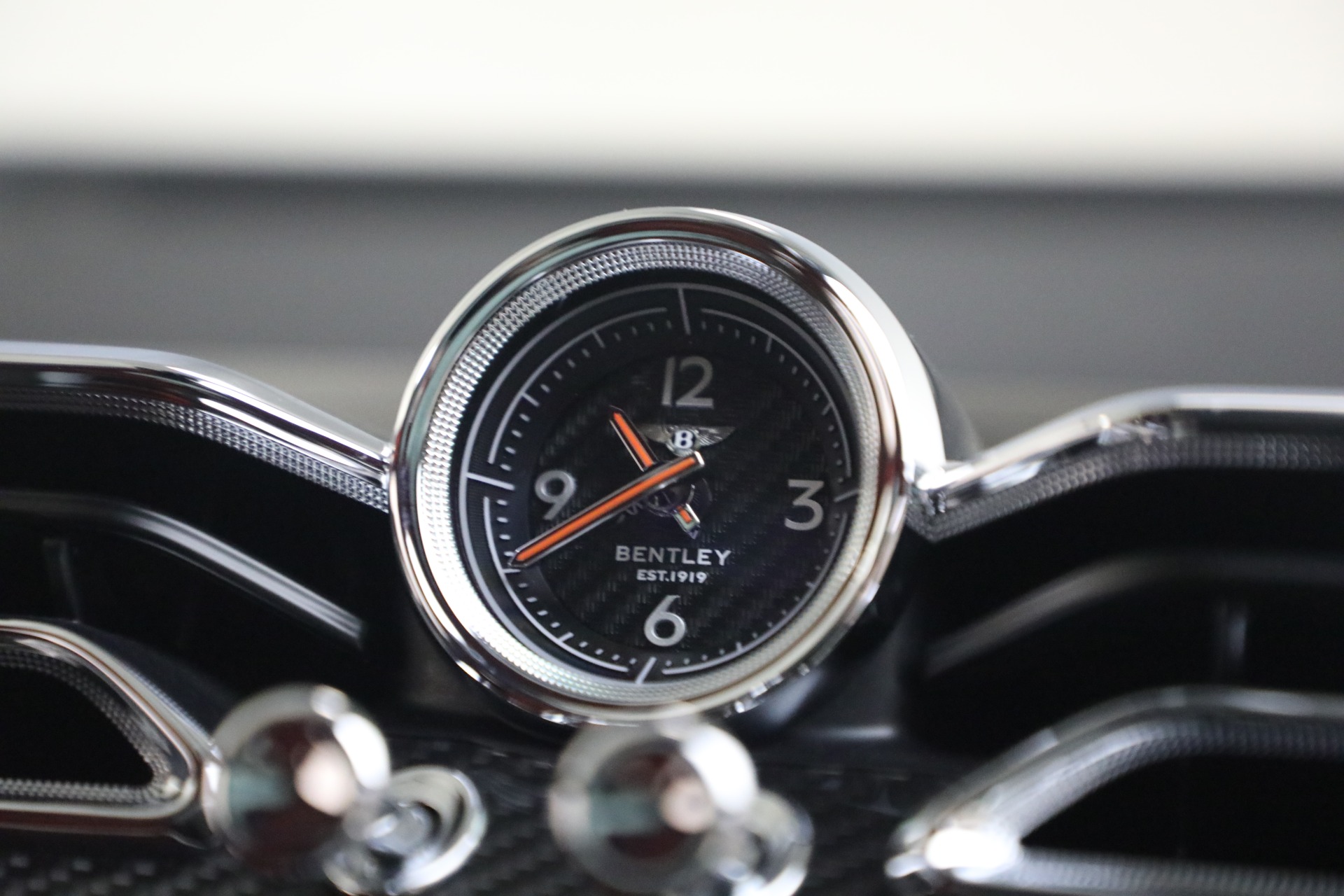 Used-2023-Bentley-Bentayga-S-V8