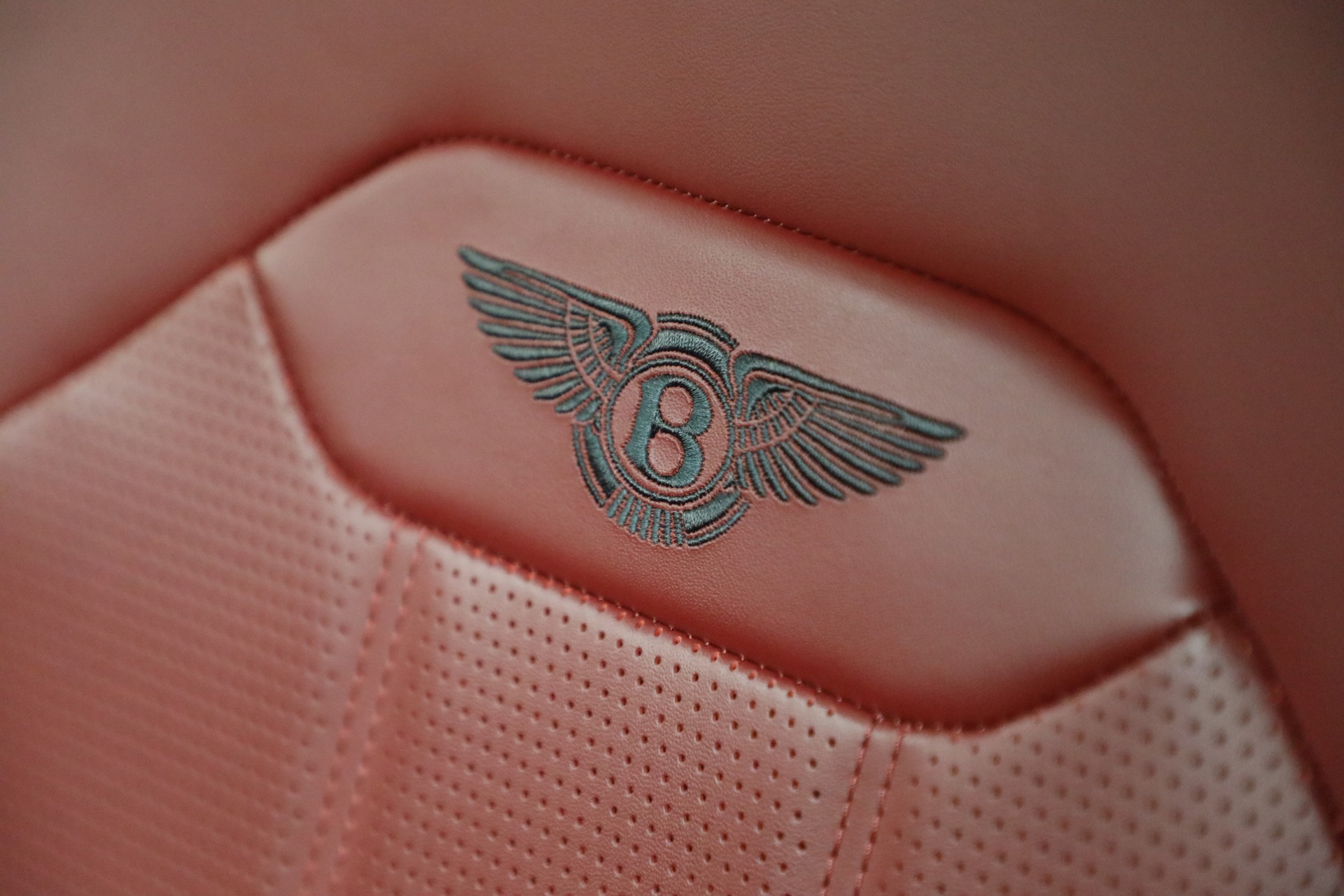 Used-2023-Bentley-Bentayga-S-V8