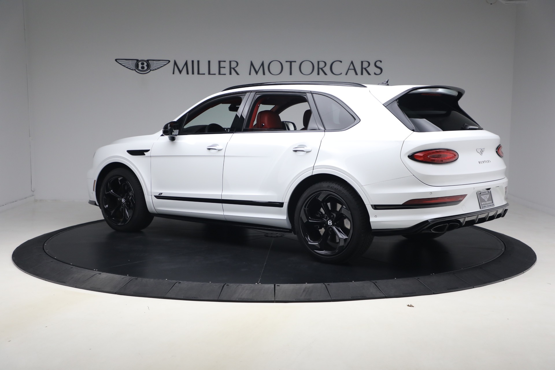 Used-2023-Bentley-Bentayga-S-V8