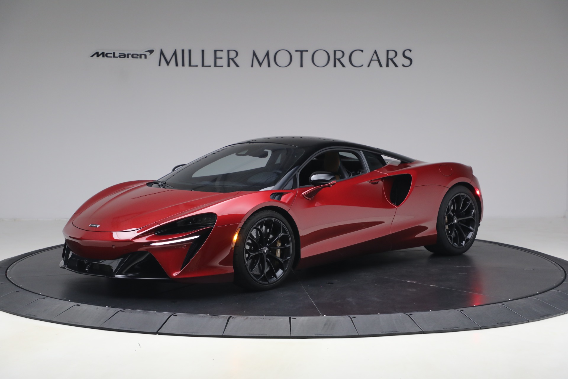 Used-2024-McLaren-Artura-TechLux