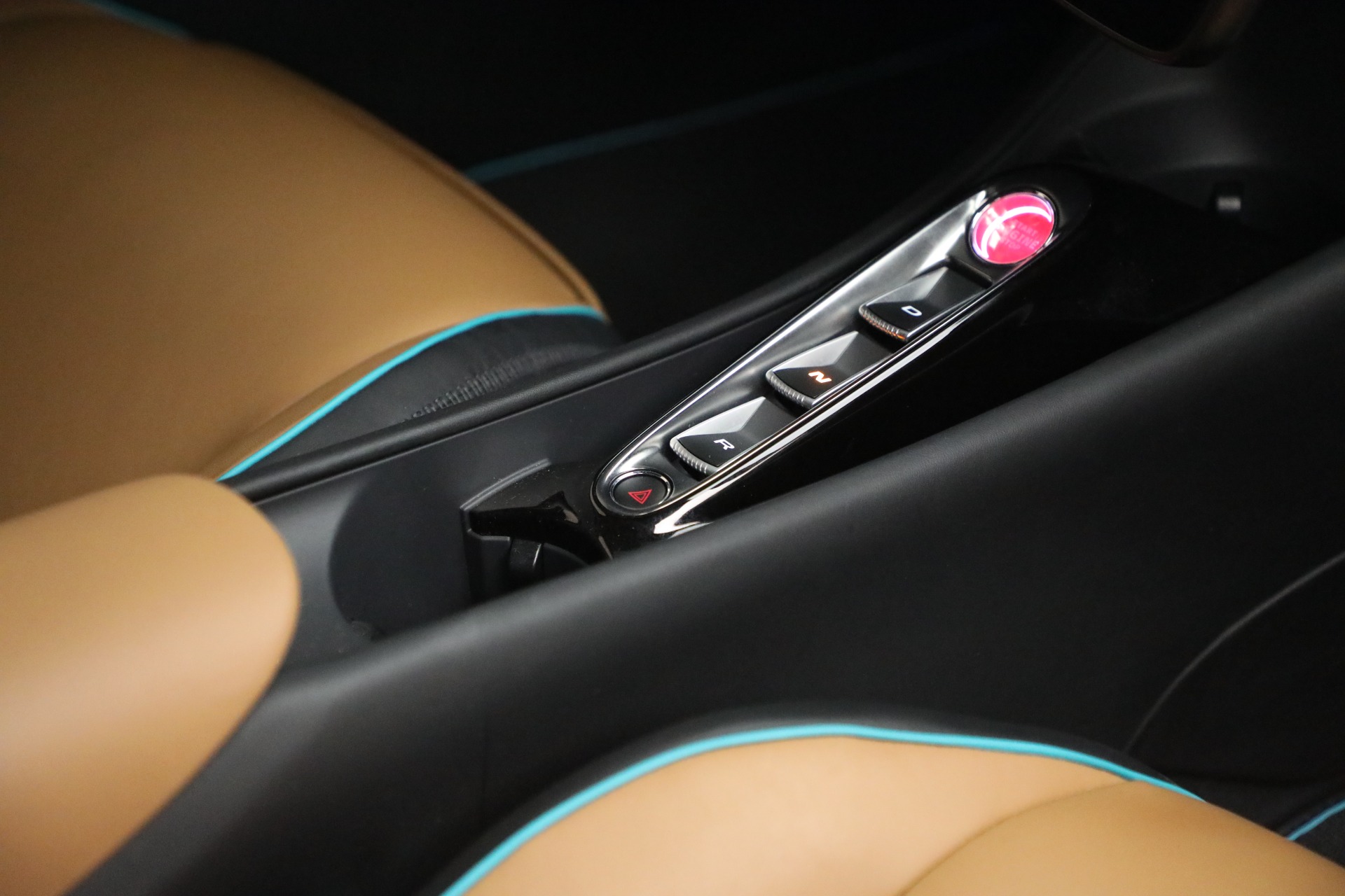 Used-2024-McLaren-Artura-TechLux