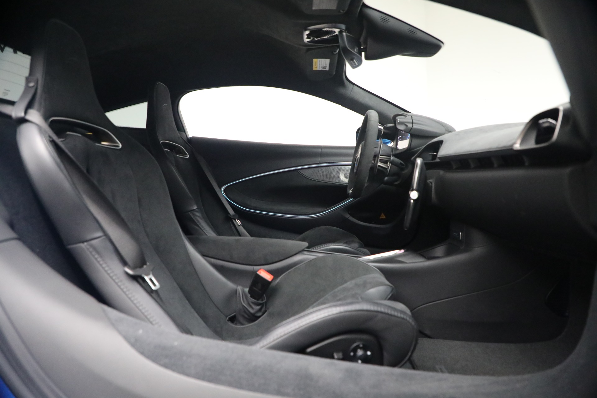 Used-2024-McLaren-Artura-Performance