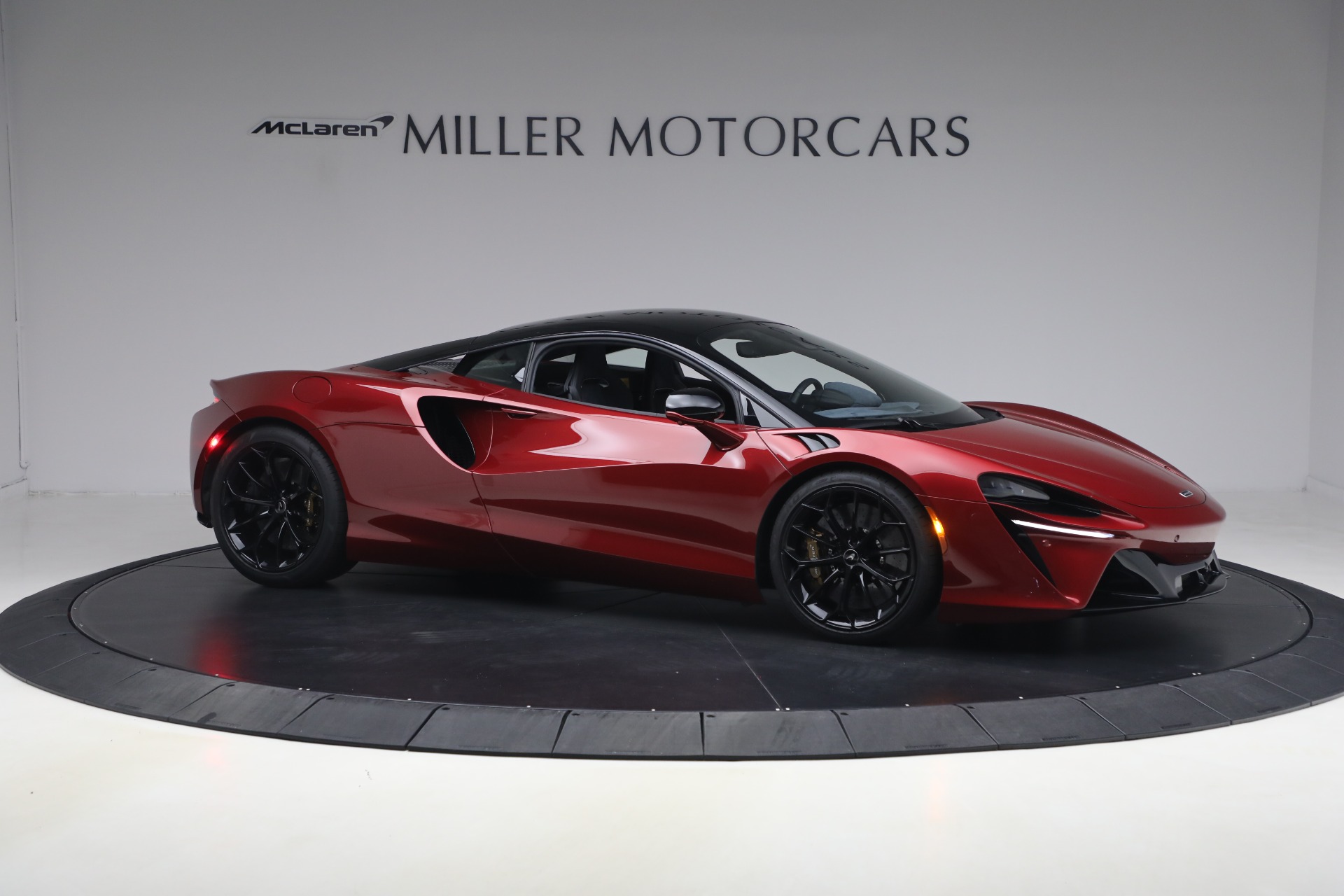 Used-2023-McLaren-Artura-Performance
