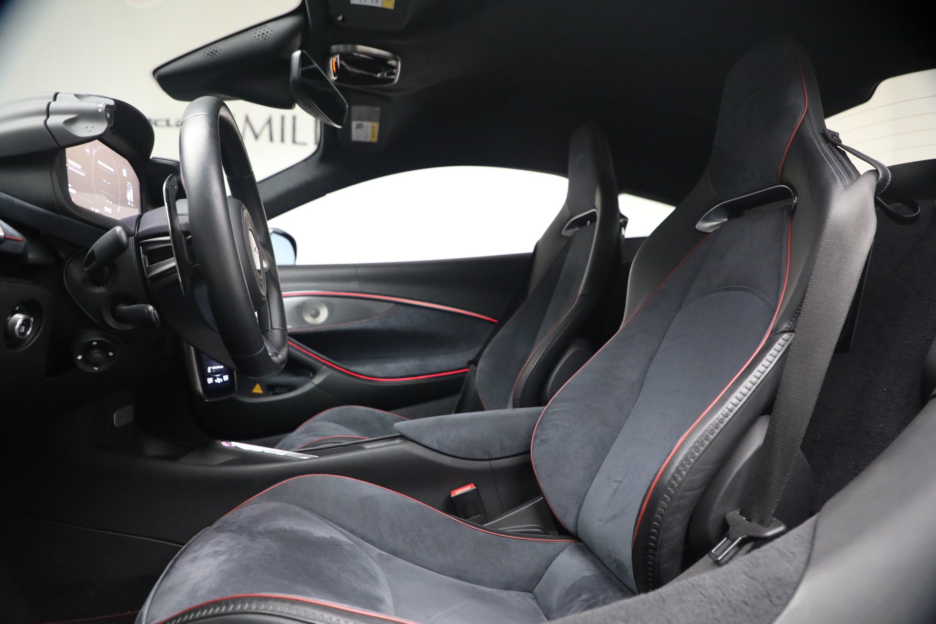 Used-2023-McLaren-Artura-Performance