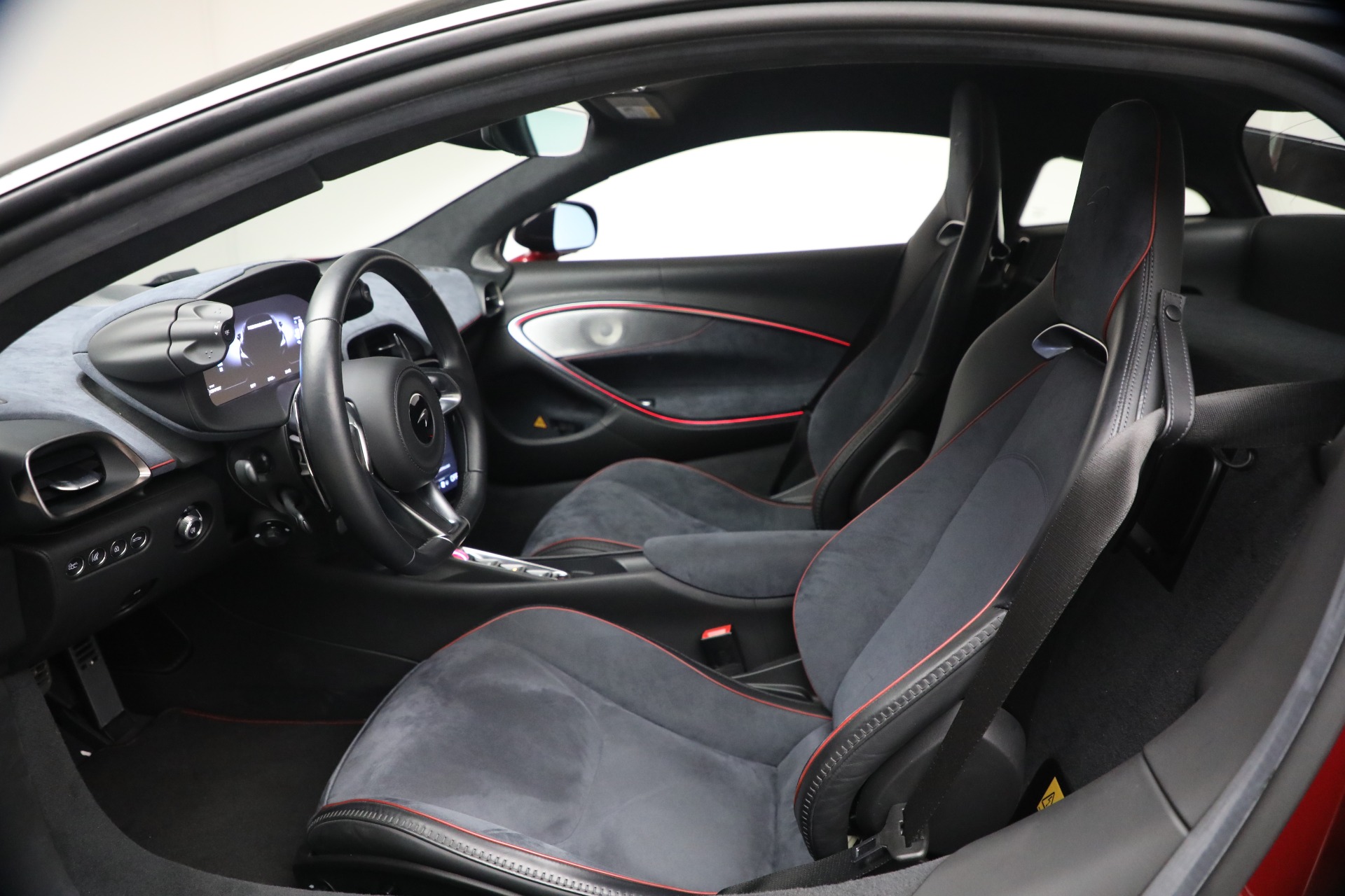 Used-2023-McLaren-Artura-Performance