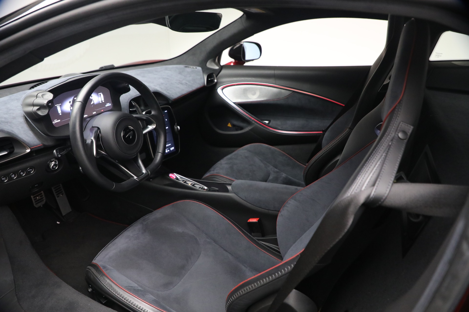 Used-2023-McLaren-Artura-Performance