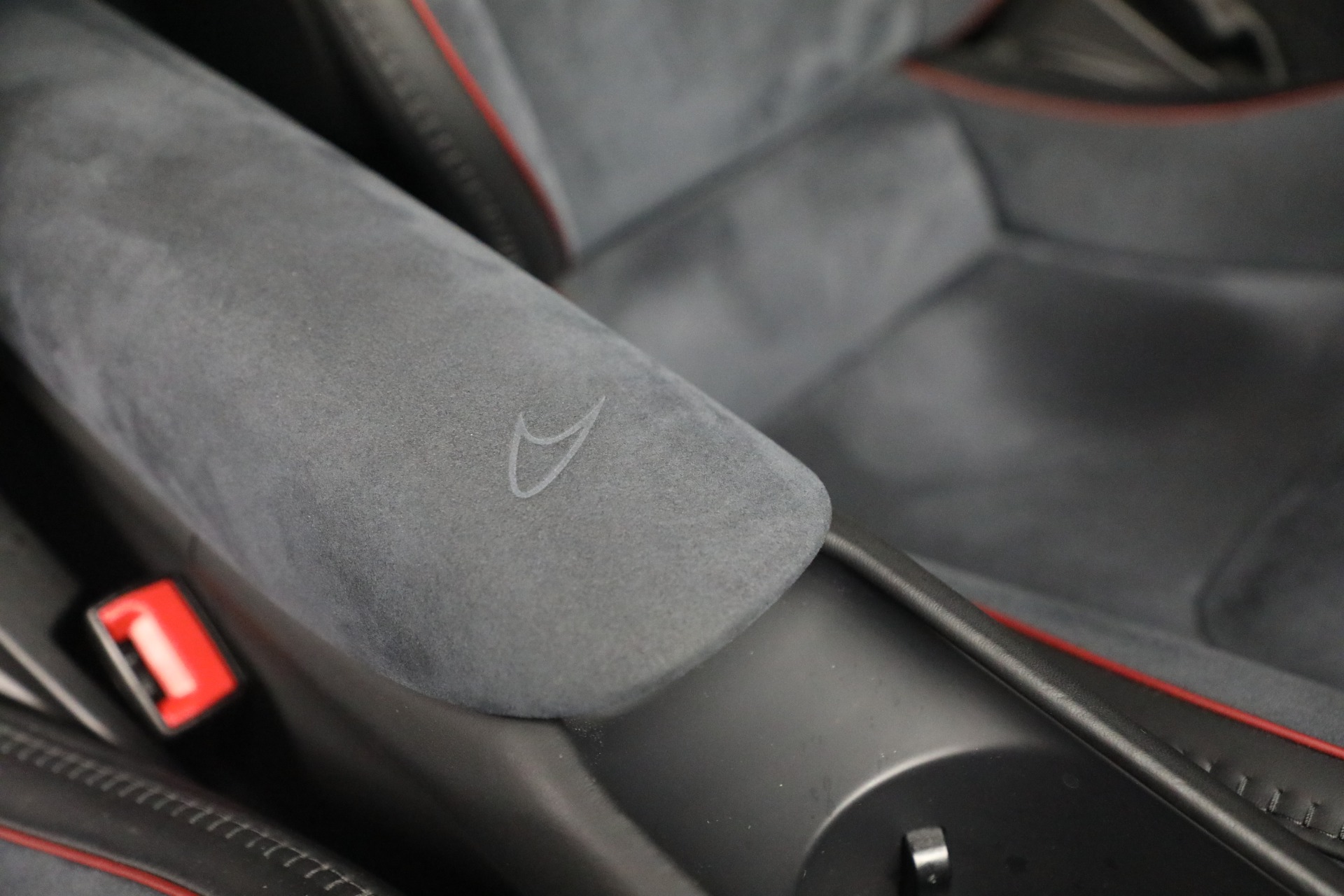 Used-2023-McLaren-Artura-Performance