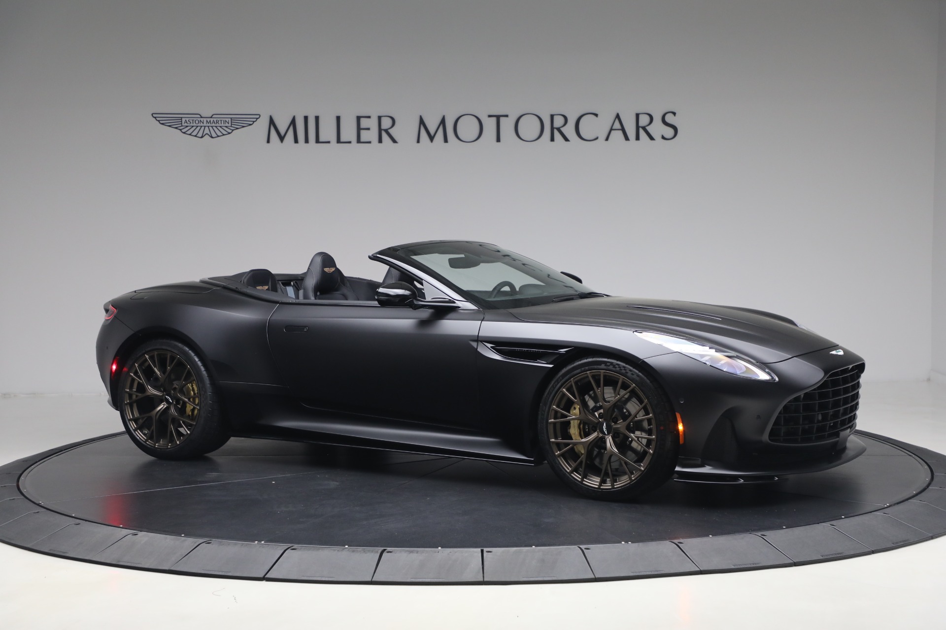 Used-2024-Aston-Martin-DB12-Volante
