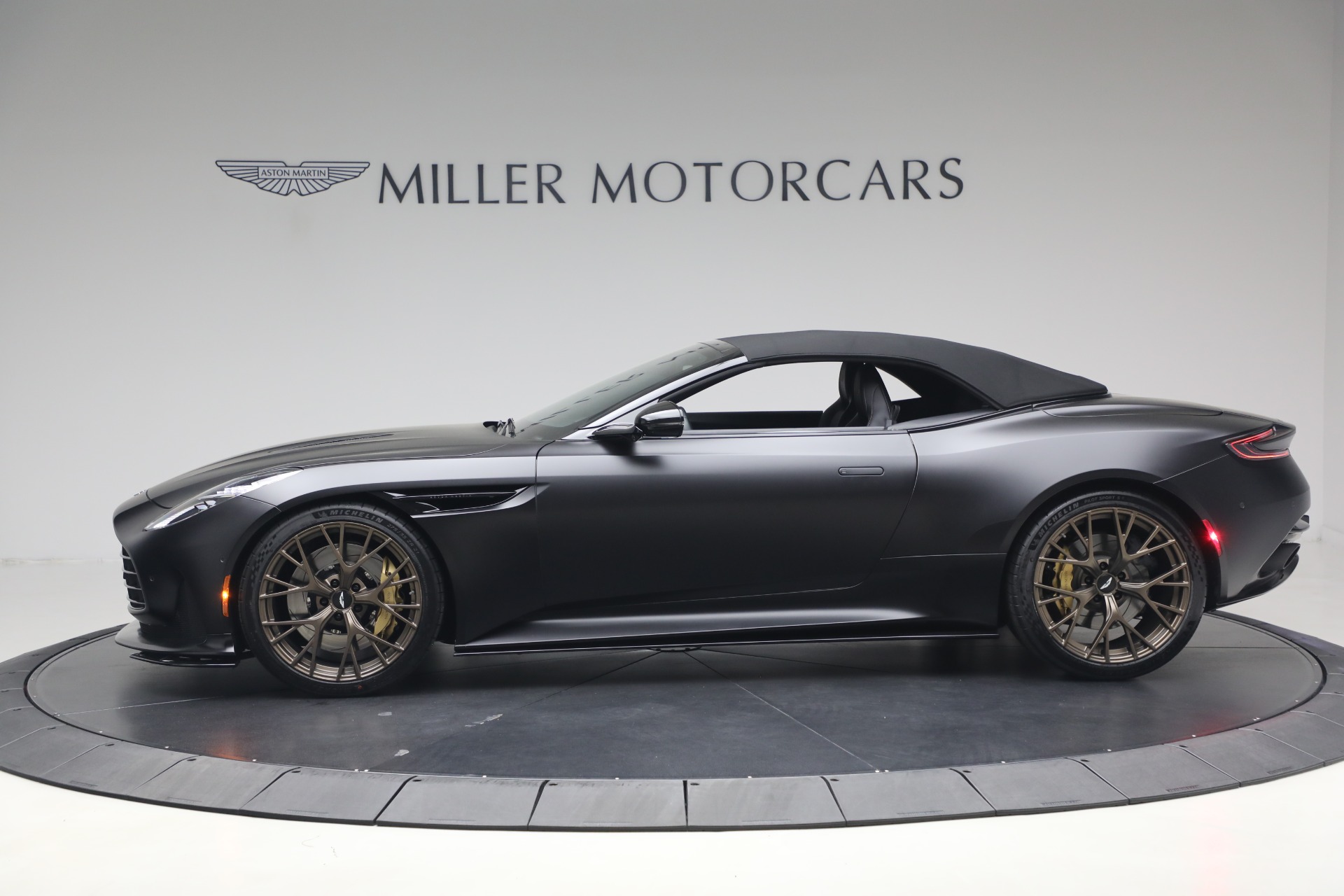 Used-2024-Aston-Martin-DB12-Volante