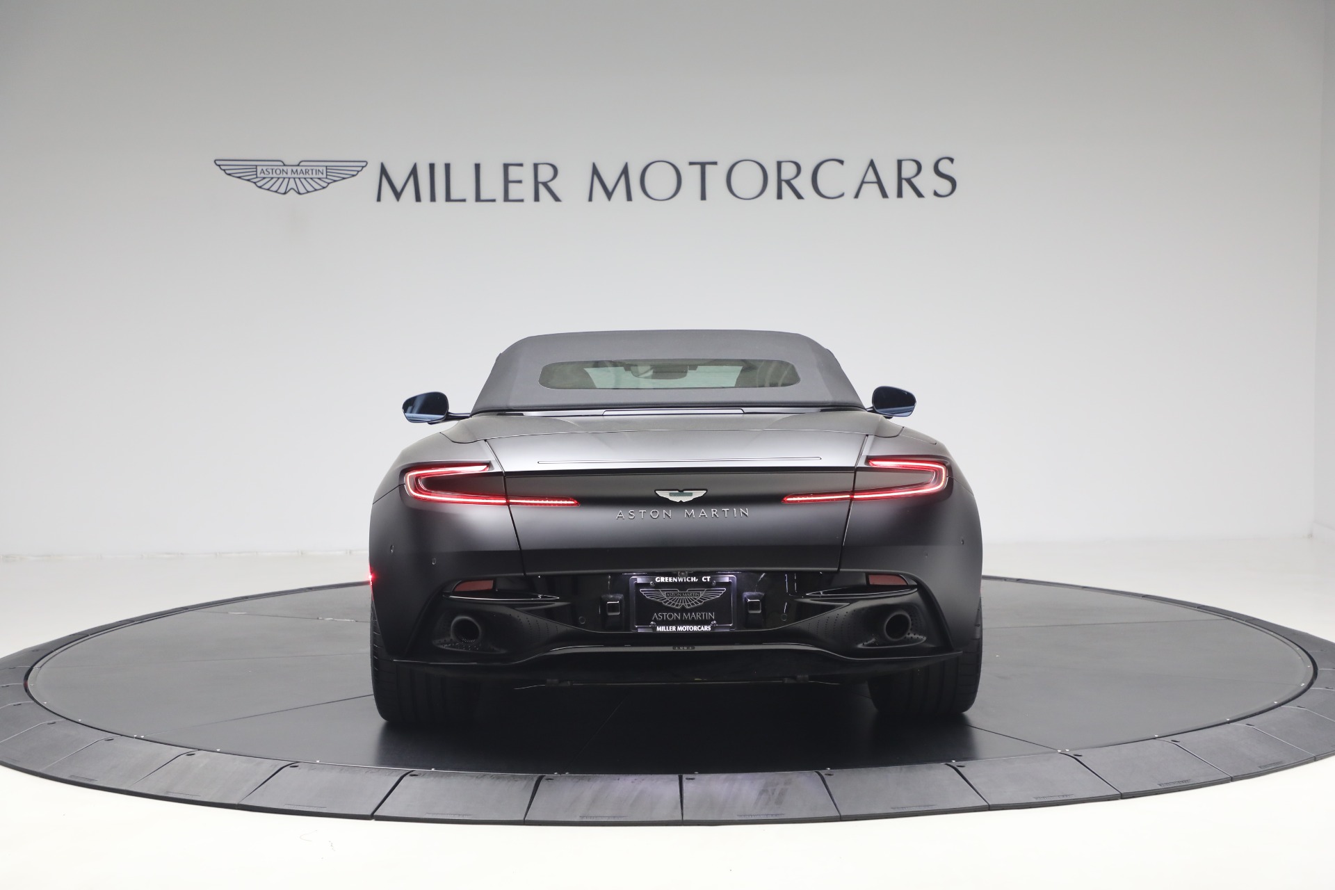 Used-2024-Aston-Martin-DB12-Volante