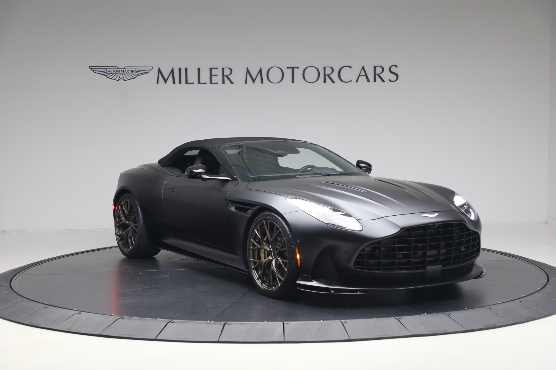Used-2024-Aston-Martin-DB12-Volante
