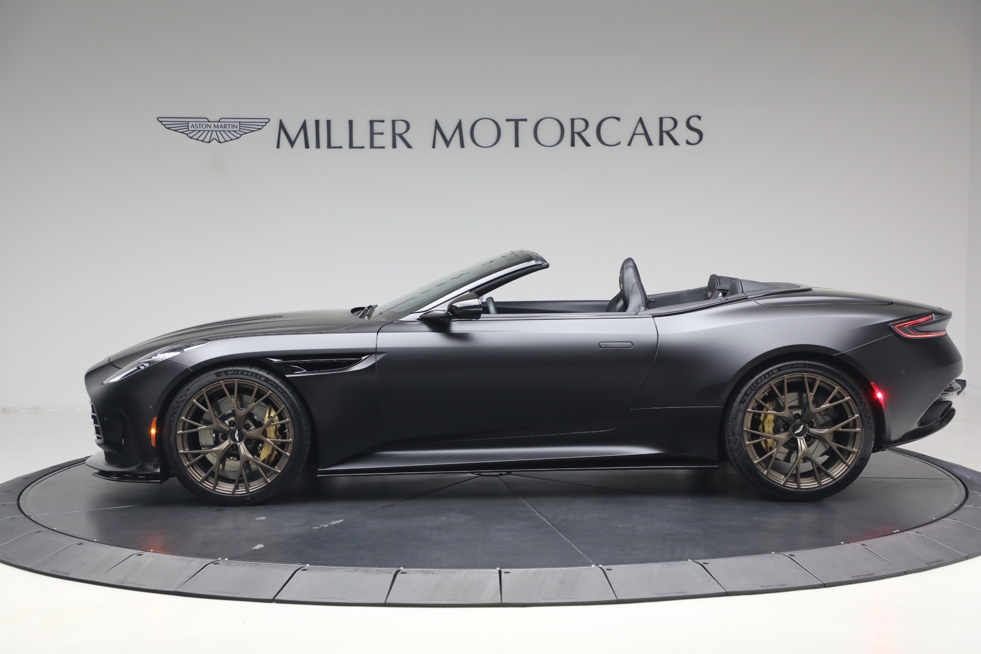 Used-2024-Aston-Martin-DB12-Volante
