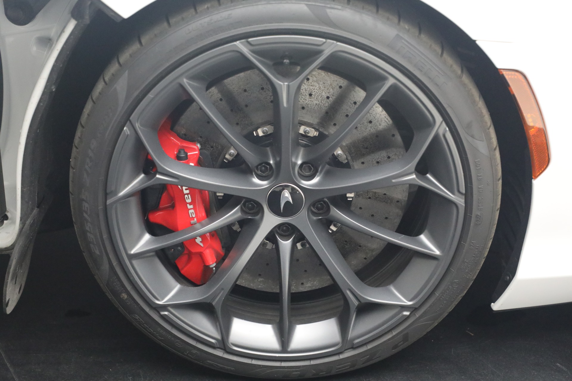 Used-2023-McLaren-Artura-TechLux