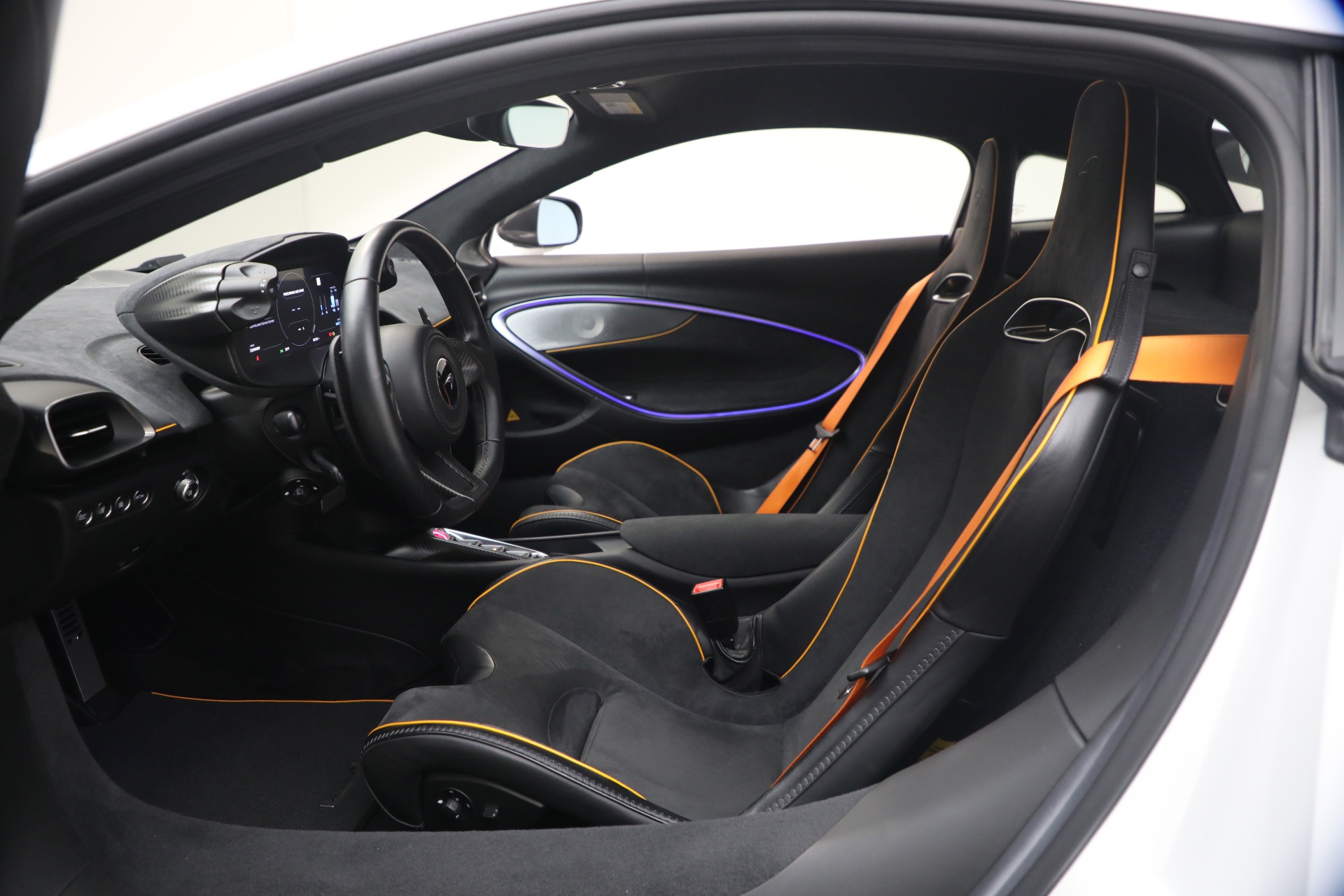 Used-2023-McLaren-Artura-Performance