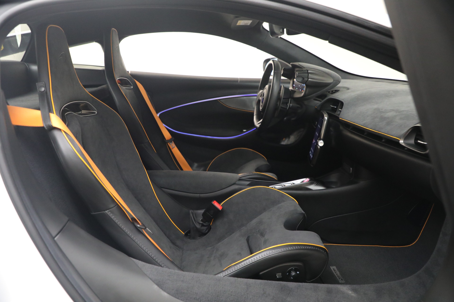 Used-2023-McLaren-Artura-Performance