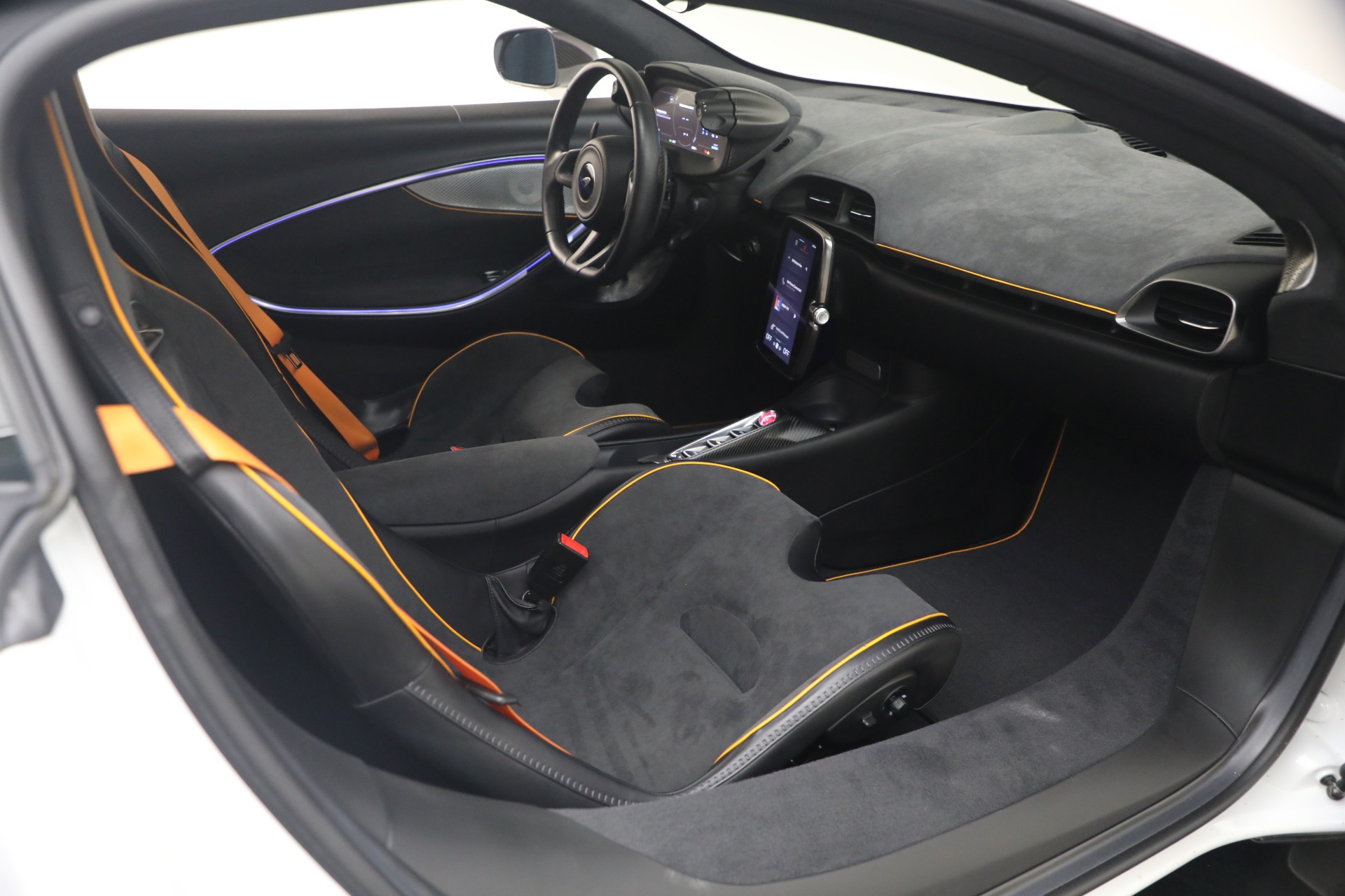Used-2023-McLaren-Artura-Performance