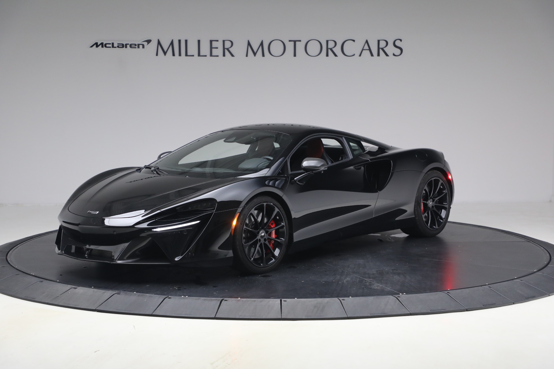 Used-2024-McLaren-Artura-TechLux