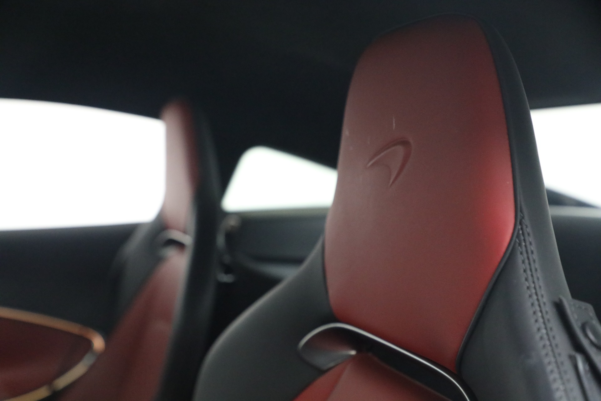 Used-2024-McLaren-Artura-TechLux