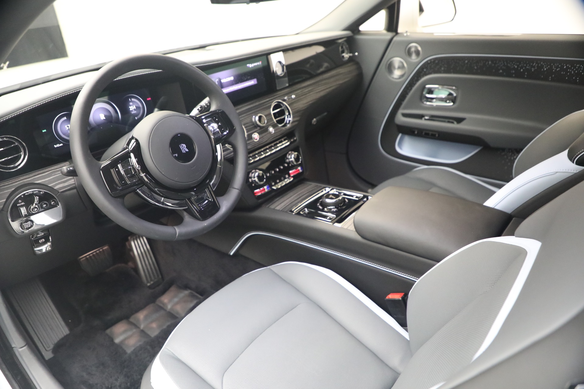 Used-2026-Rolls-Royce-Spectre