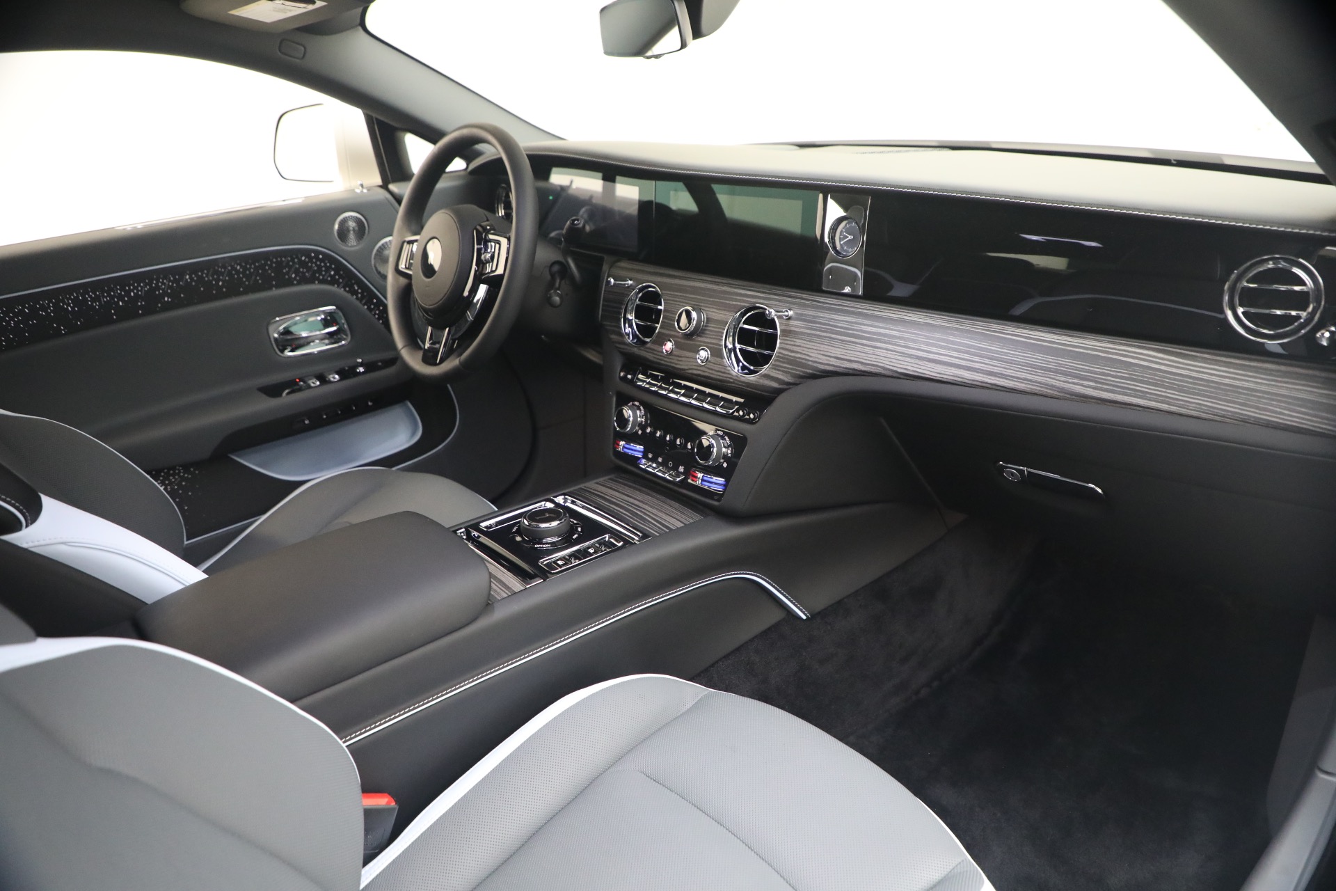 Used-2026-Rolls-Royce-Spectre