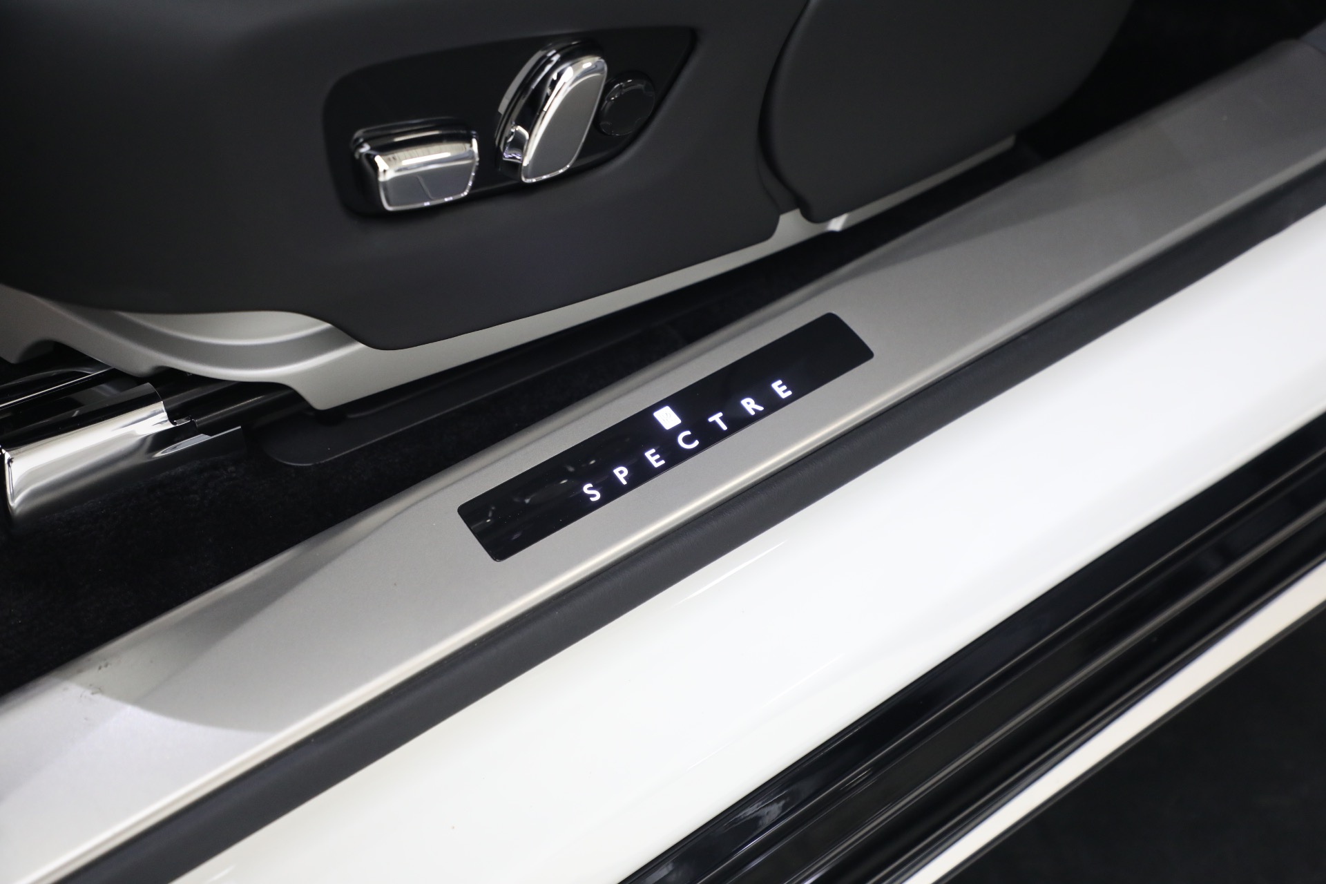 Used-2026-Rolls-Royce-Spectre