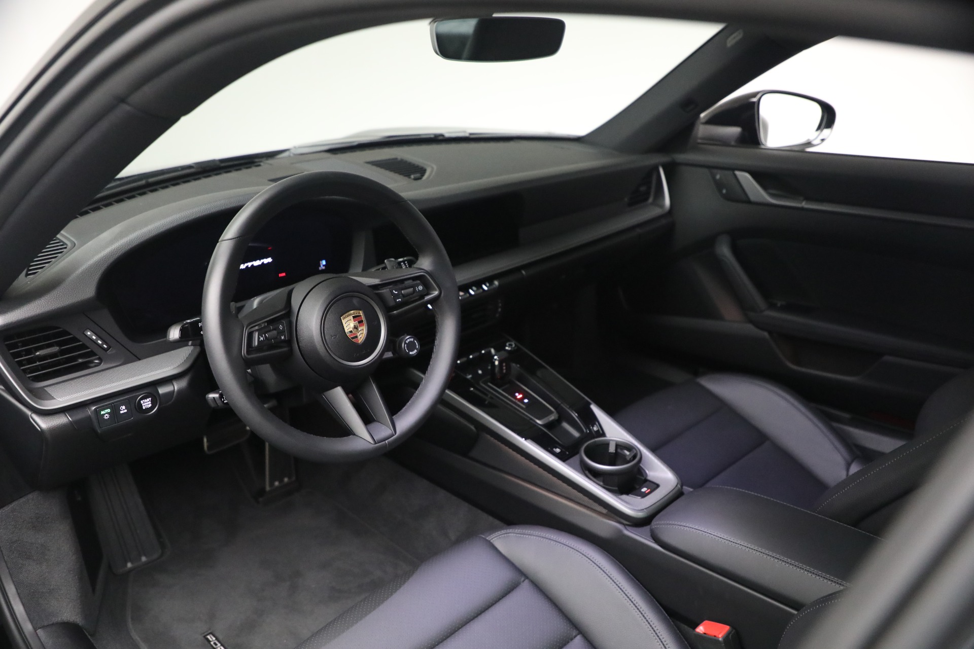 Used-2025-Porsche-911-Carrera