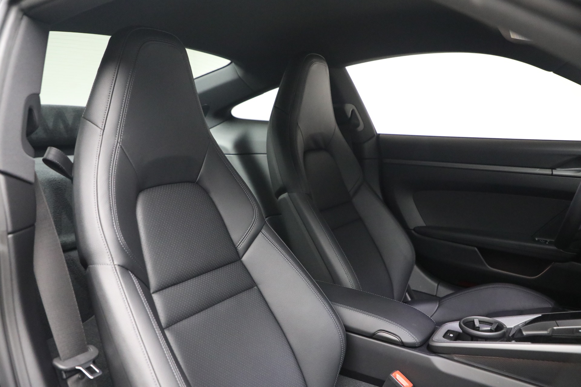 Used-2025-Porsche-911-Carrera