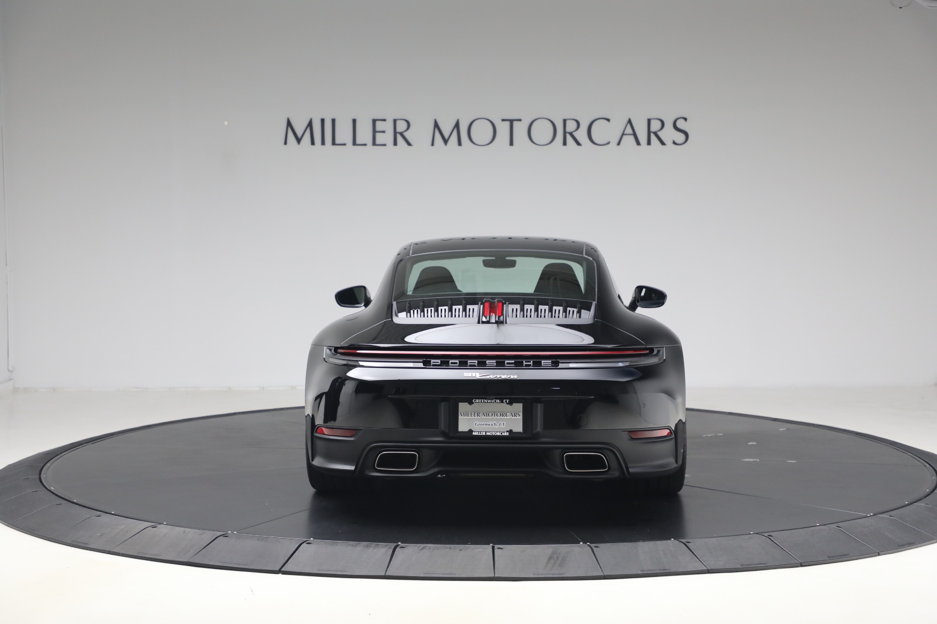 Used-2025-Porsche-911-Carrera