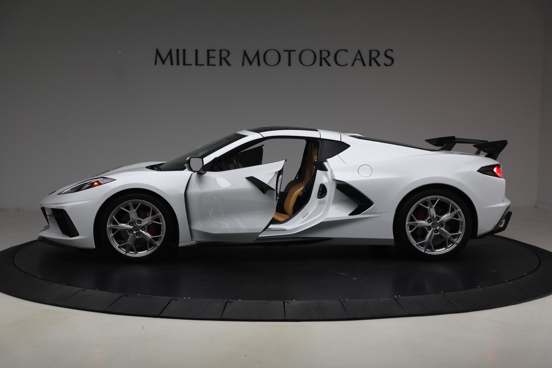 Used-2021-Chevrolet-Corvette-Stingray