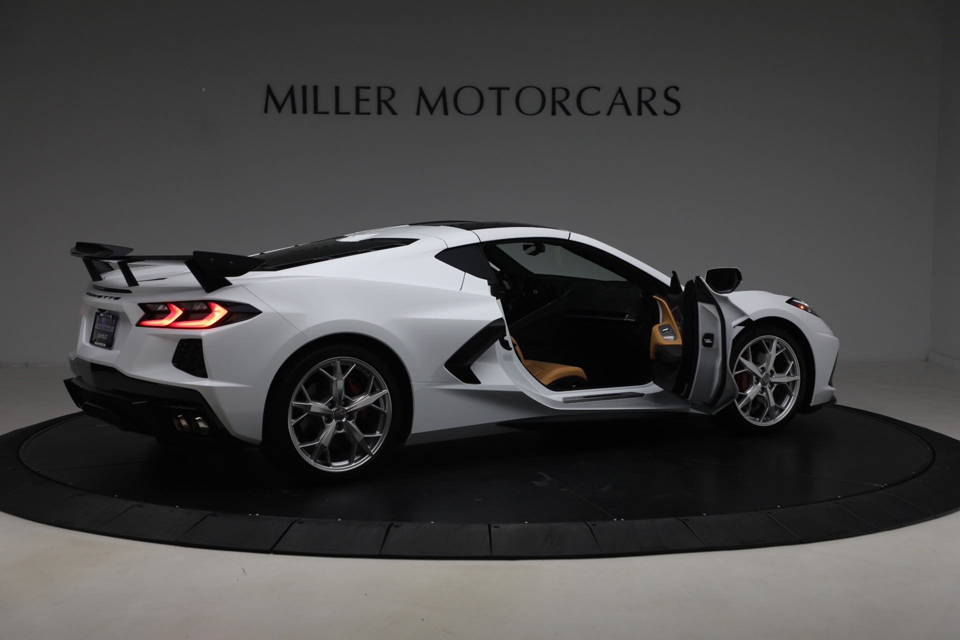 Used-2021-Chevrolet-Corvette-Stingray