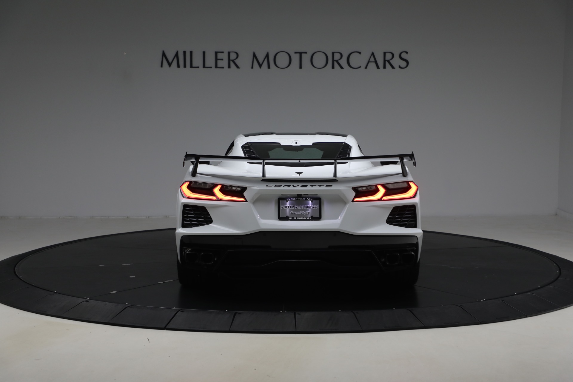 Used-2021-Chevrolet-Corvette-Stingray