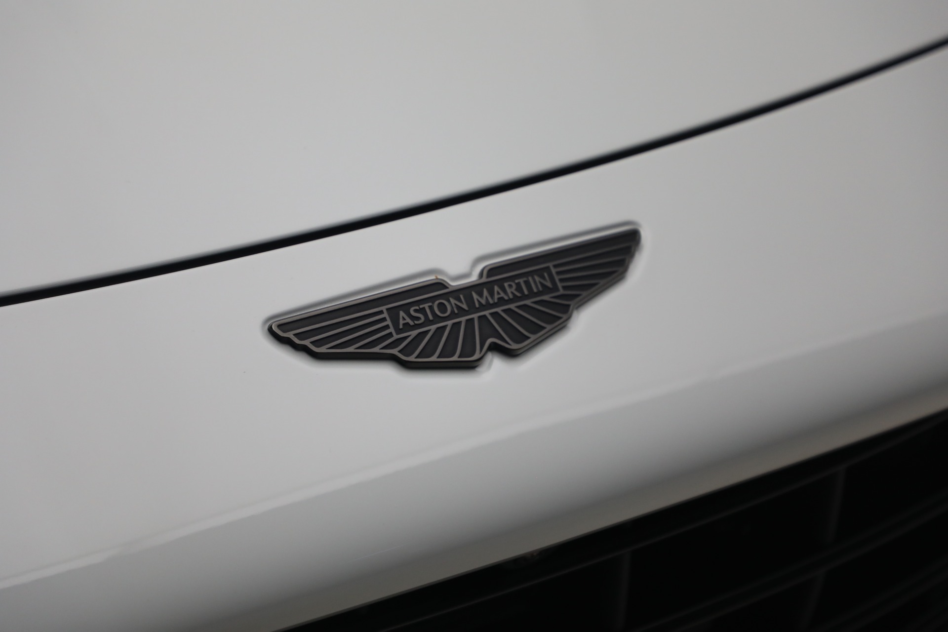 New-2026-Aston-Martin-Vantage-S-Roadster