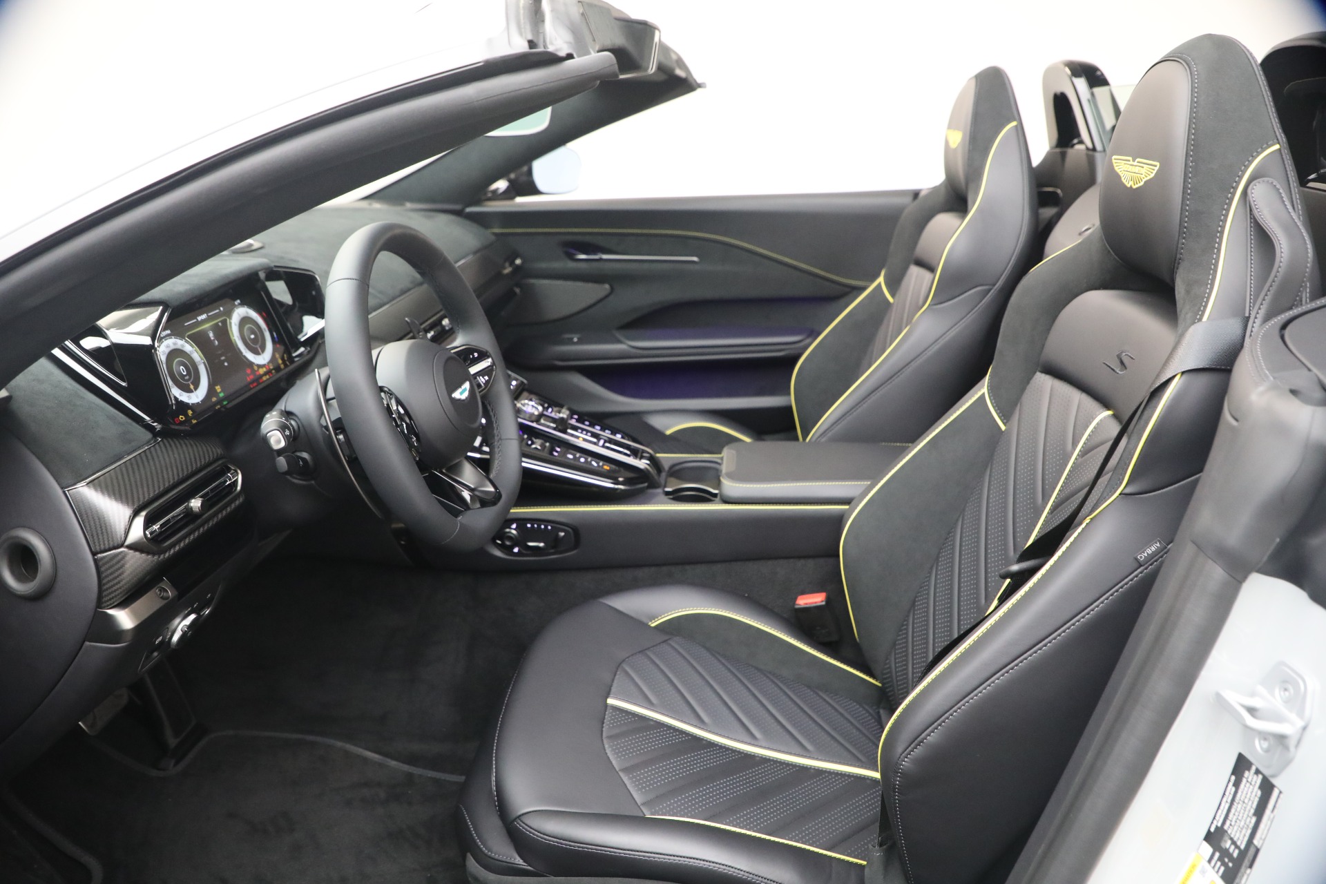 New-2026-Aston-Martin-Vantage-S-Roadster