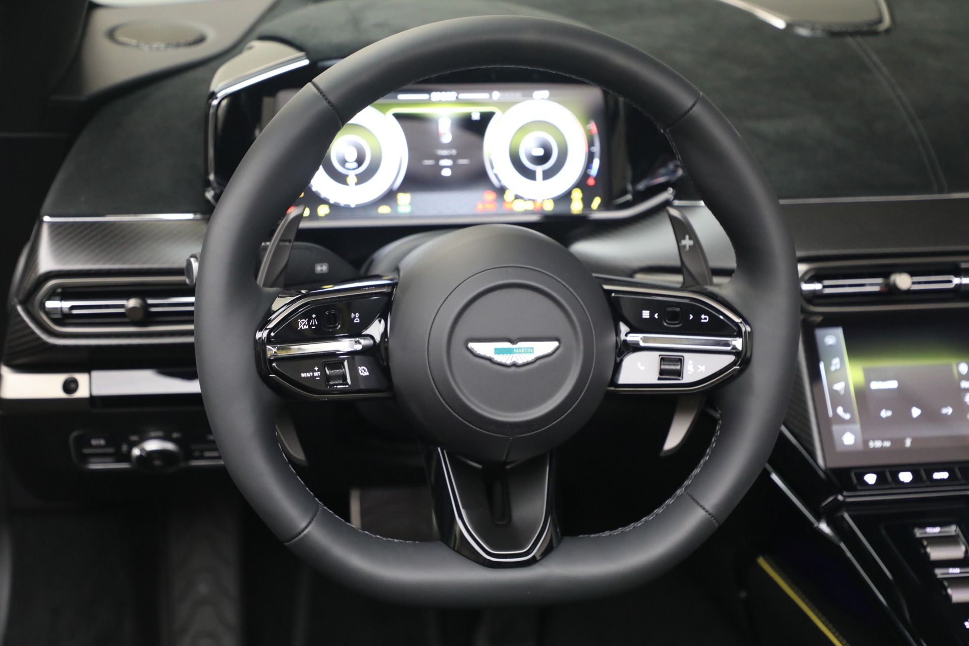 New-2026-Aston-Martin-Vantage-S-Roadster