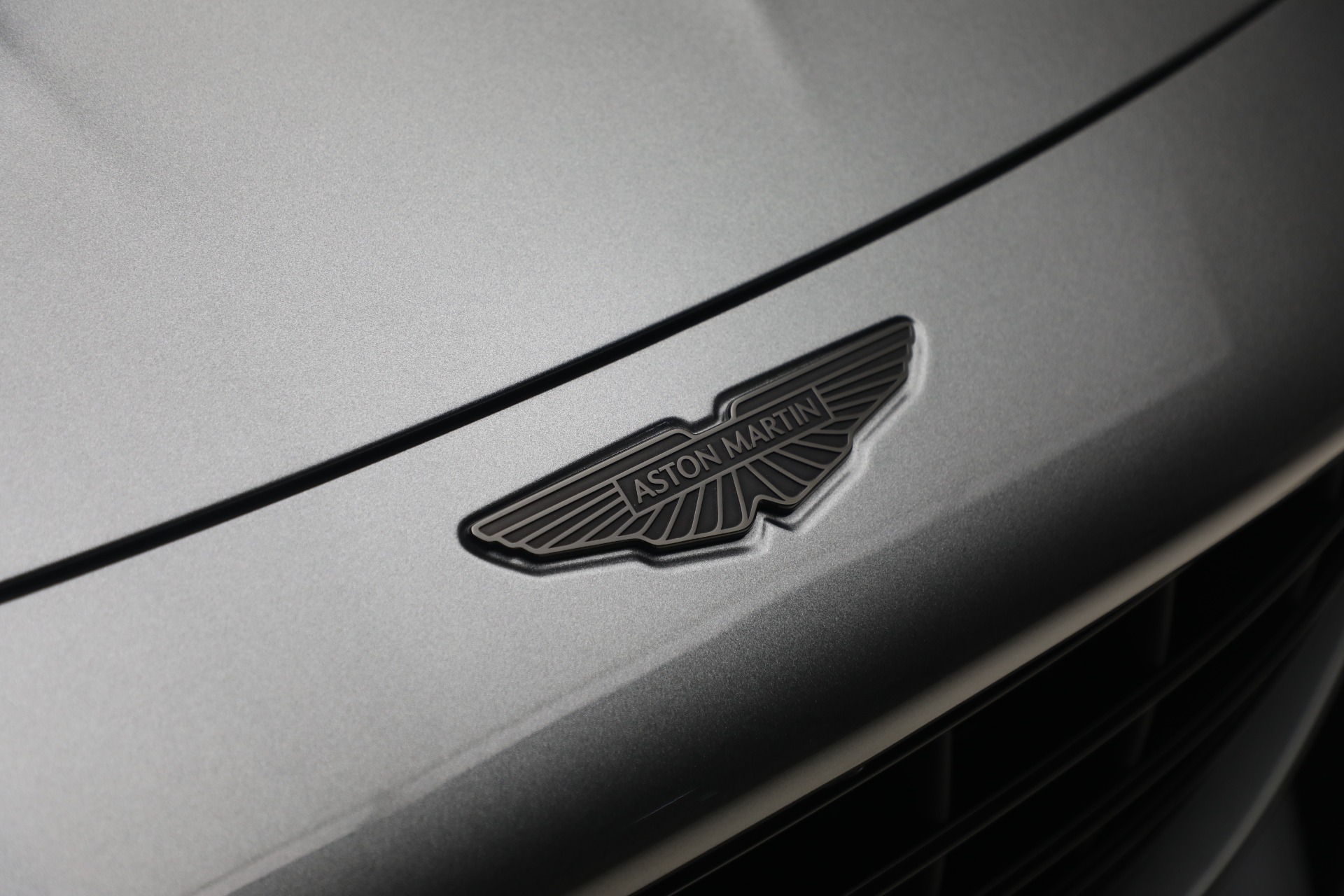 New-2026-Aston-Martin-Vantage-S-Roadster