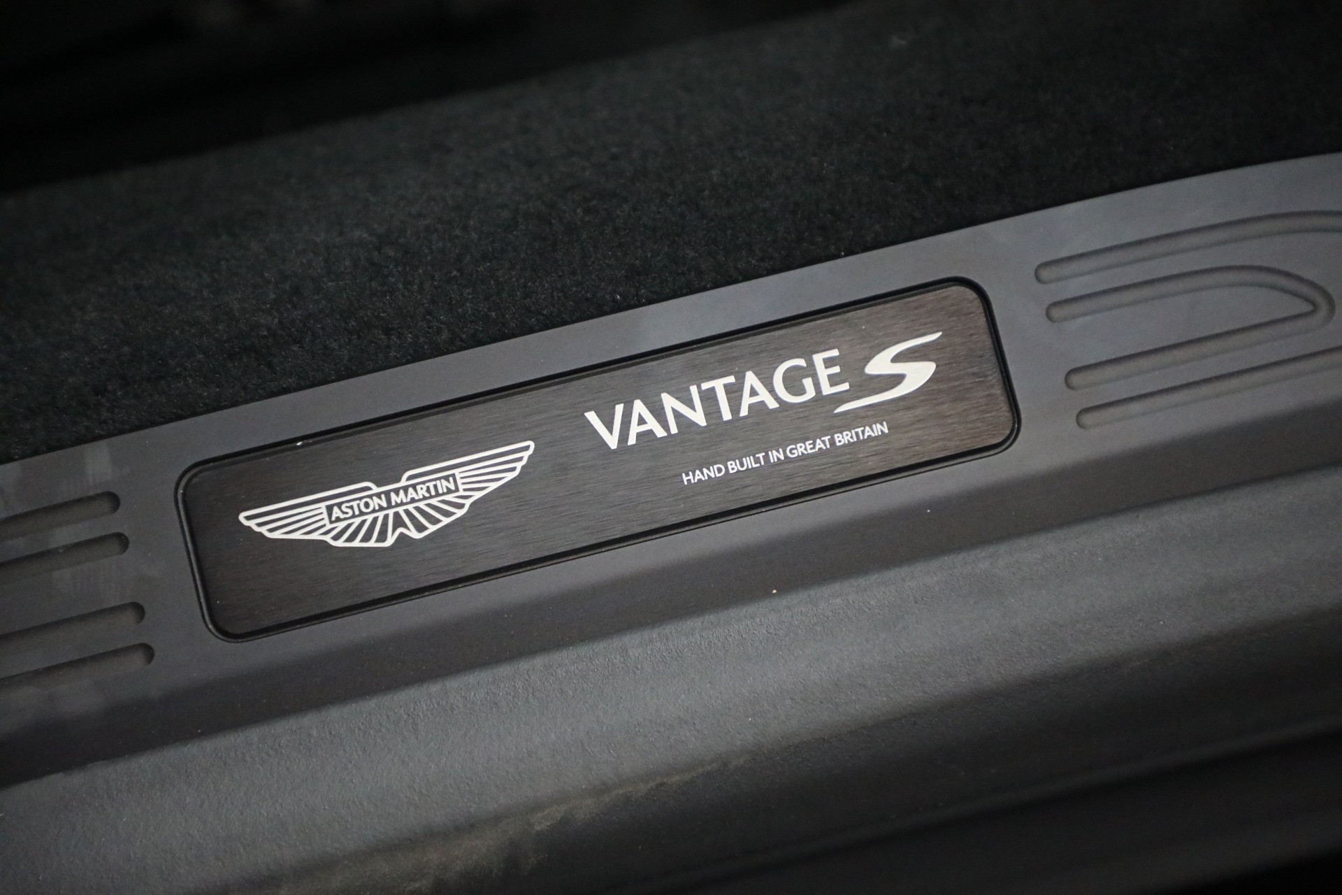 New-2026-Aston-Martin-Vantage-S-Roadster