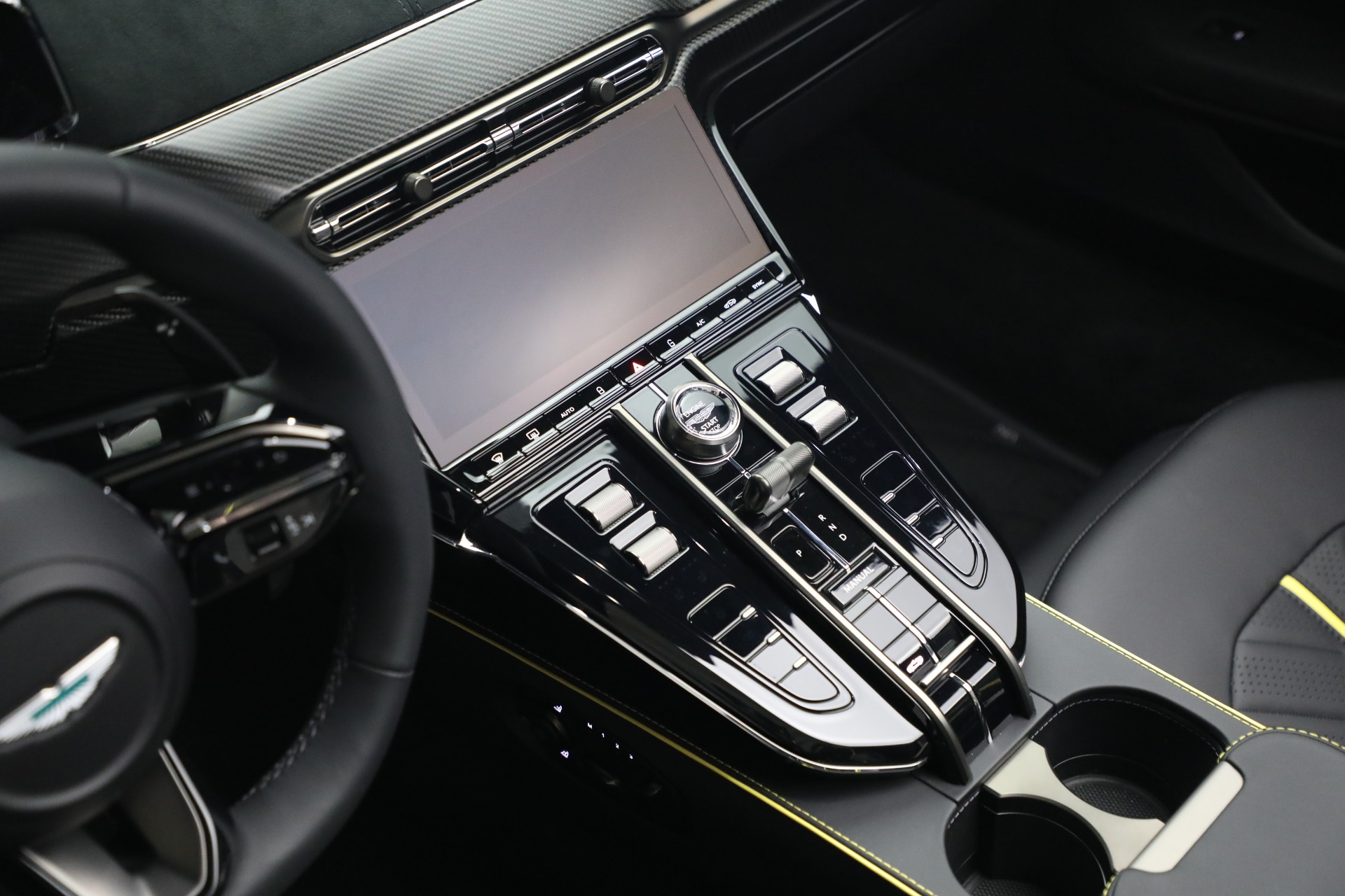 New-2026-Aston-Martin-Vantage-S-Roadster