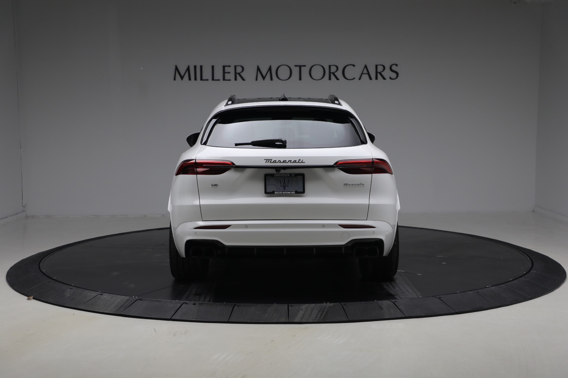 New-2026-Maserati-Grecale-Modena-V6