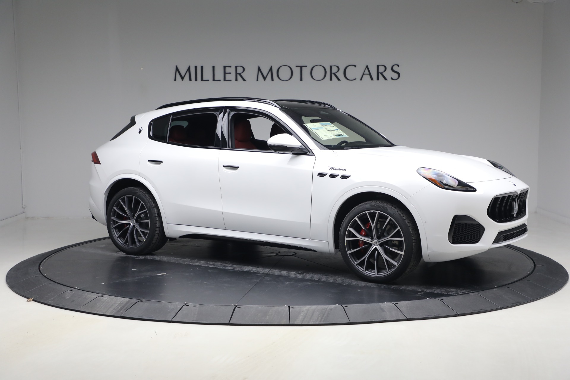 New-2026-Maserati-Grecale-Modena-V6