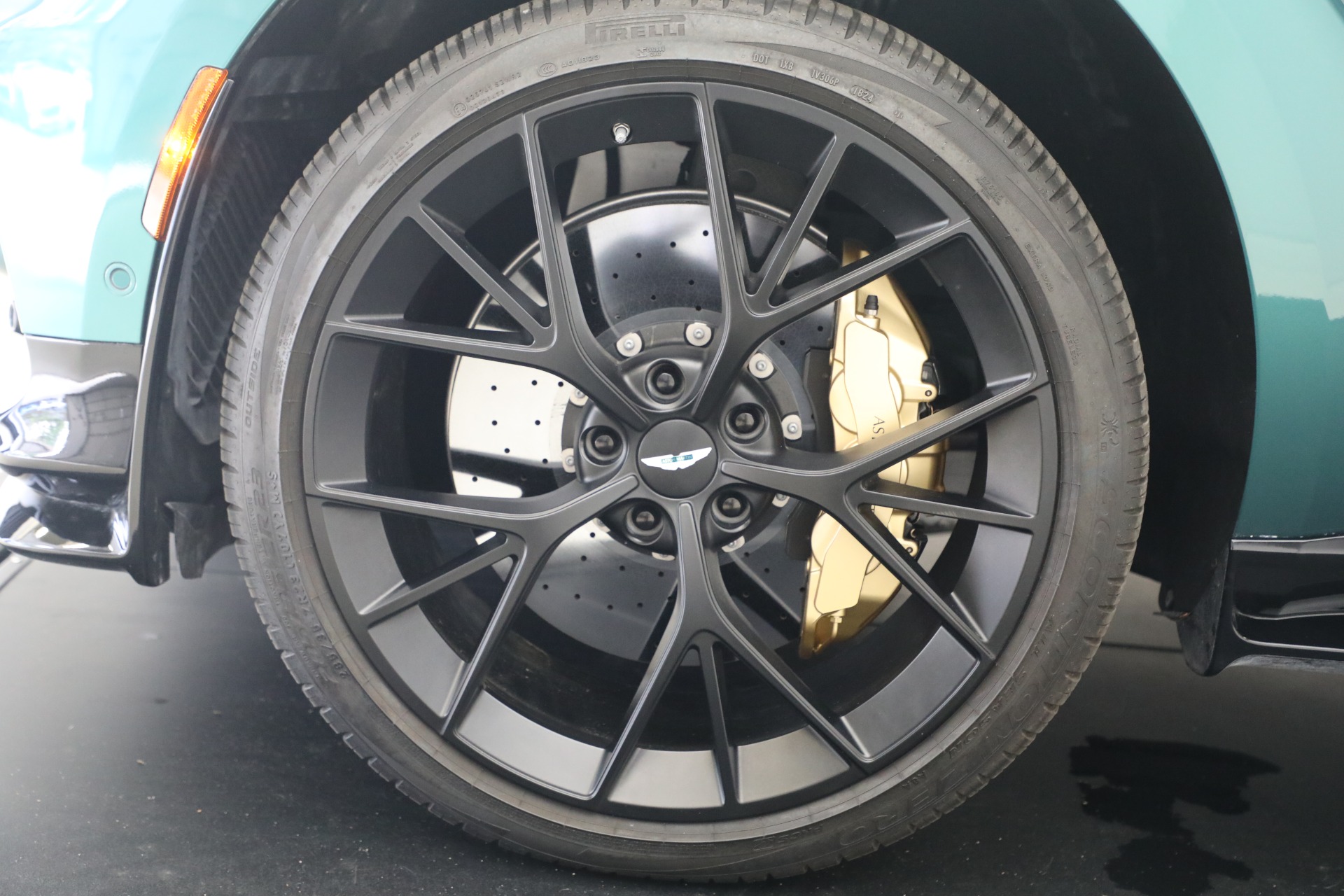 Used-2025-Aston-Martin-DBX-707
