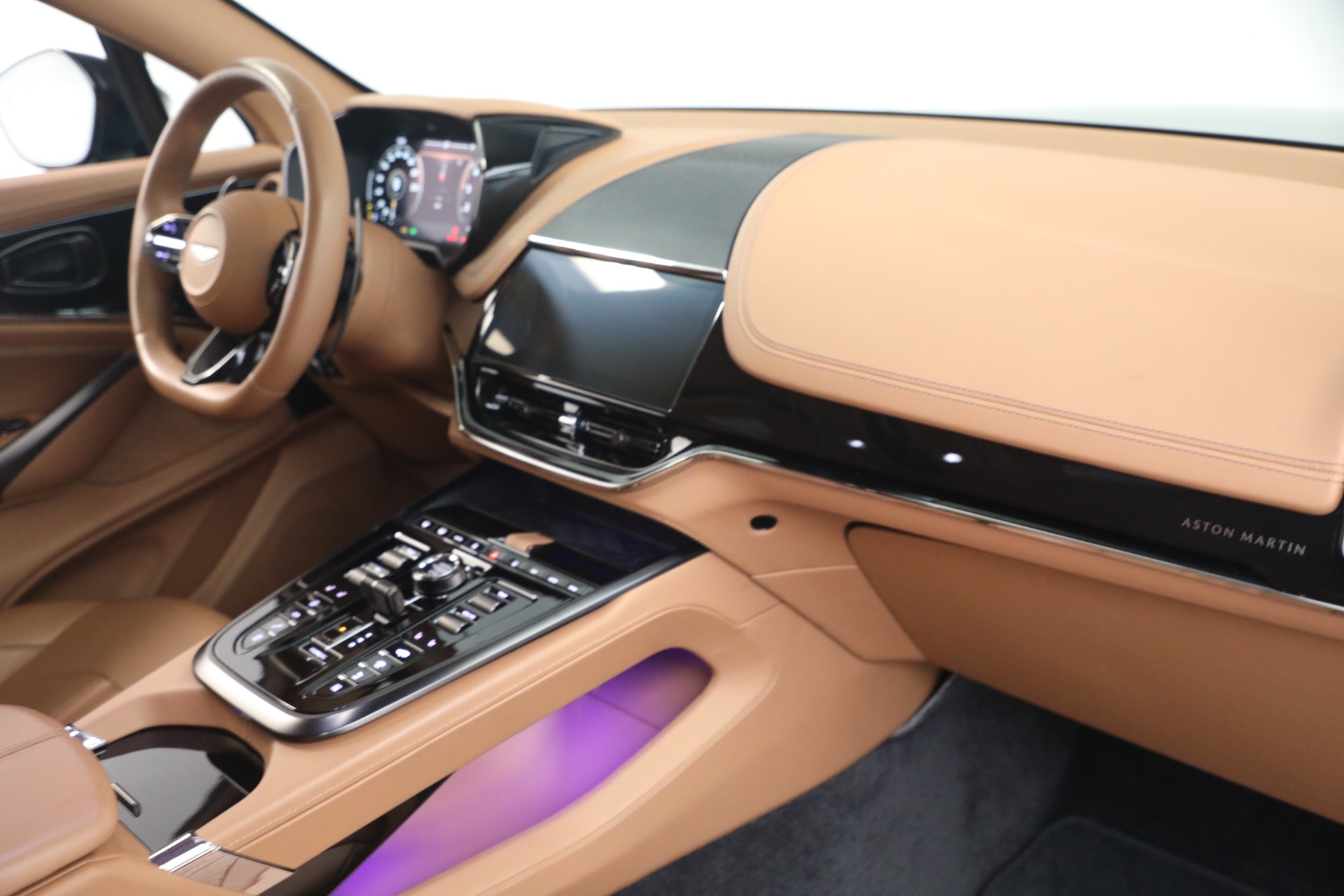Used-2025-Aston-Martin-DBX-707