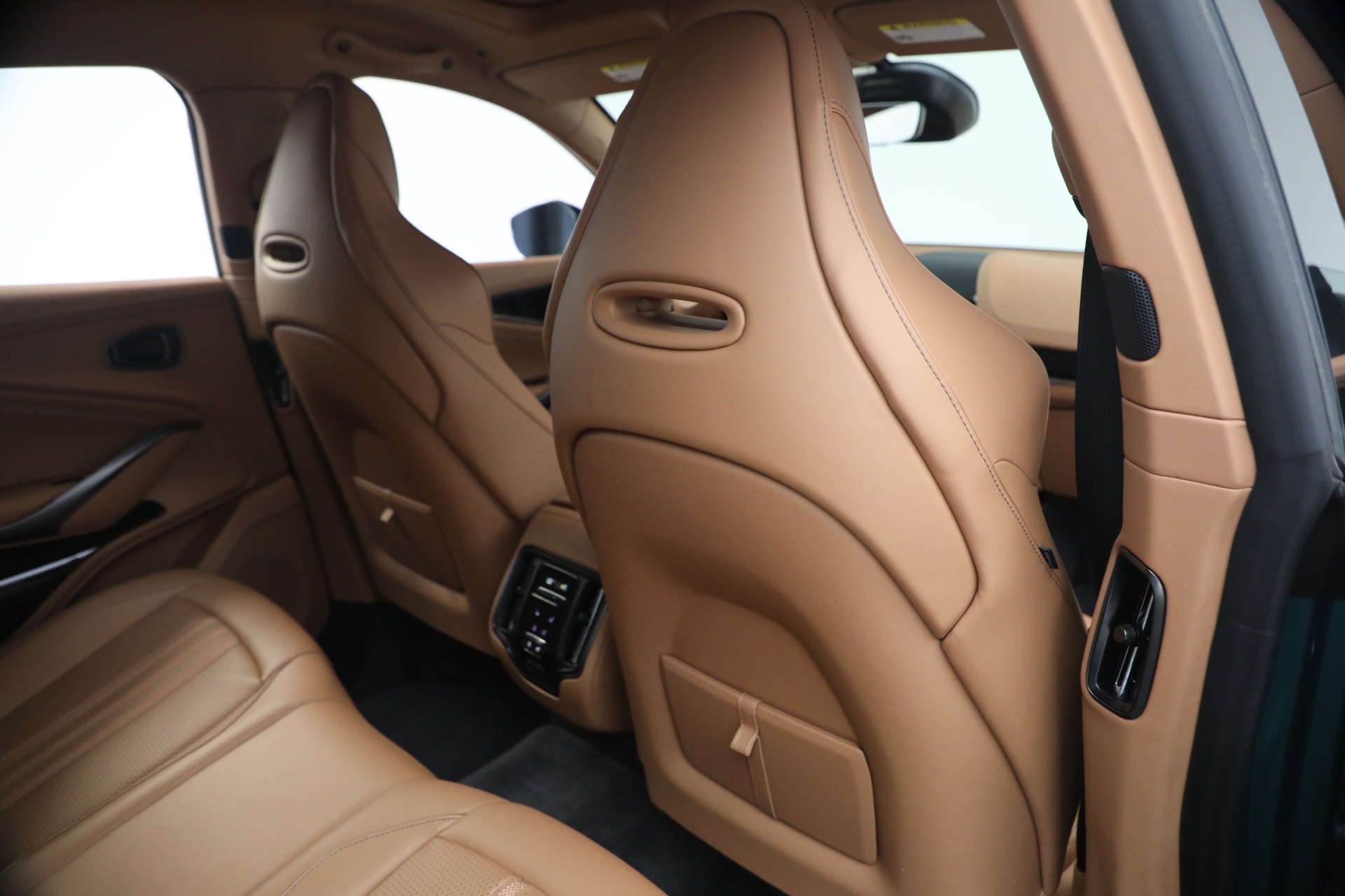Used-2025-Aston-Martin-DBX-707