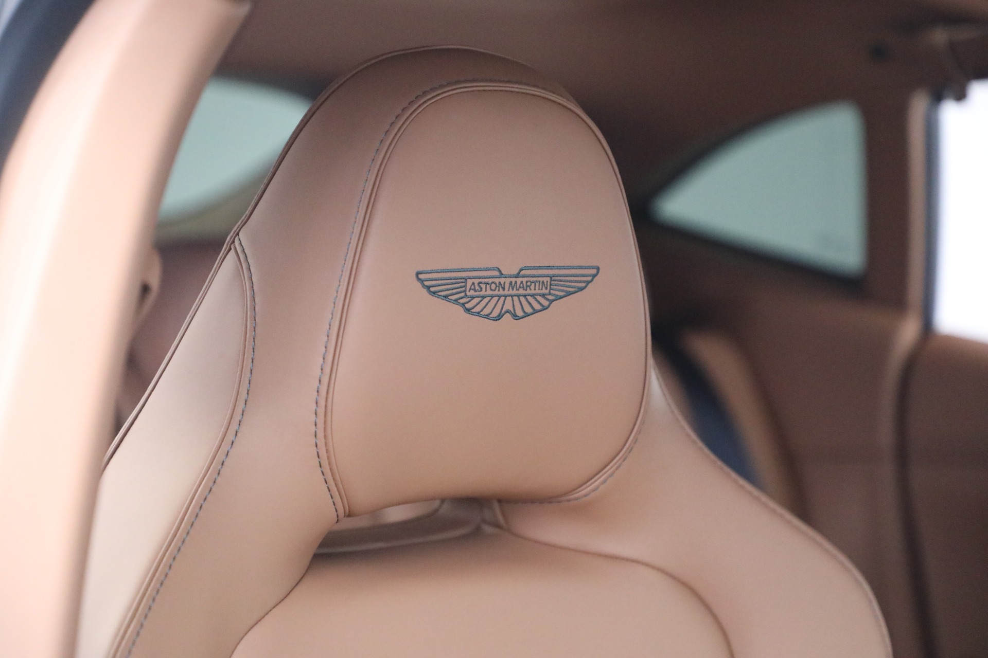 Used-2025-Aston-Martin-DBX-707