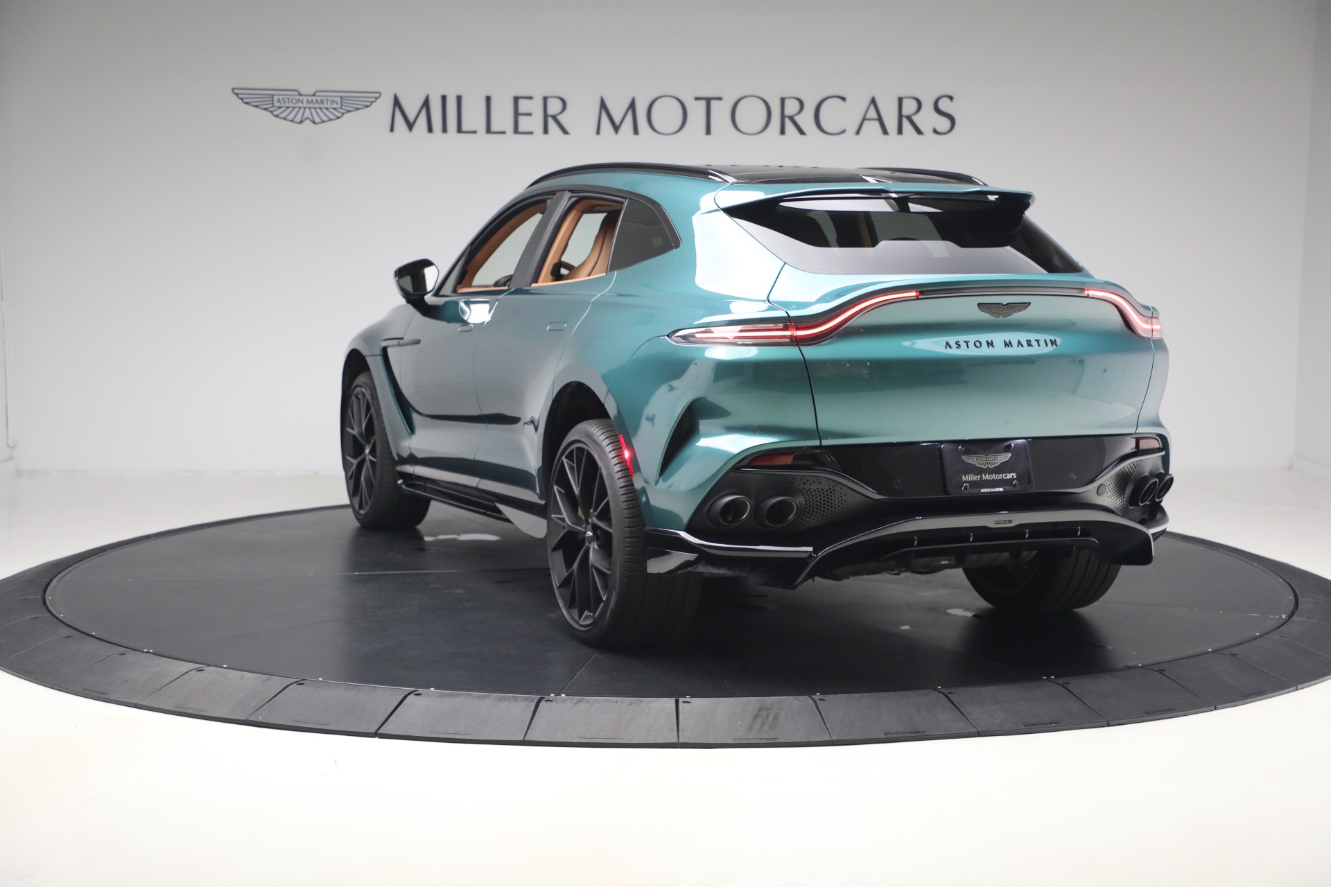 Used-2025-Aston-Martin-DBX-707