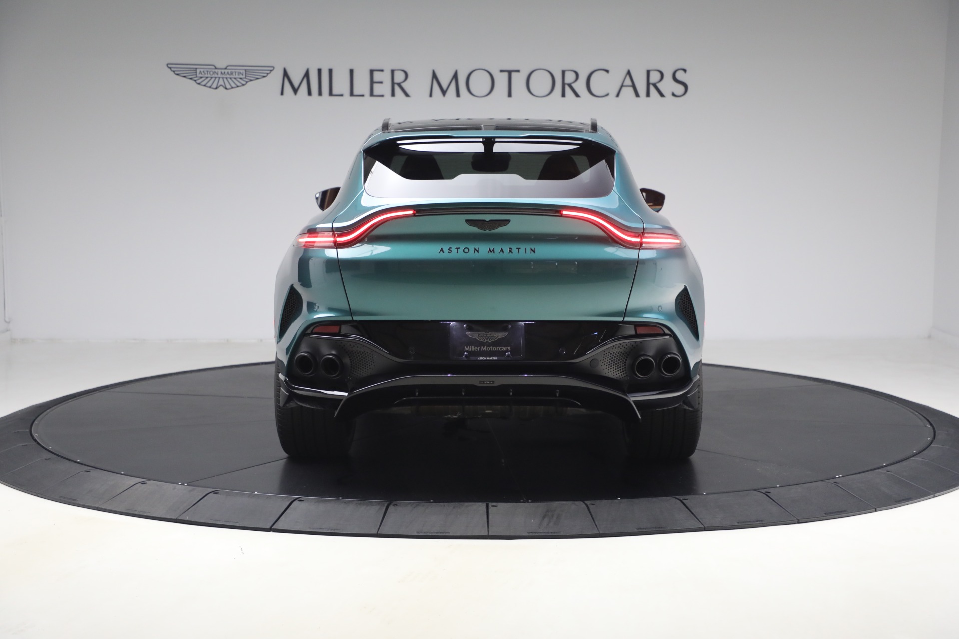 Used-2025-Aston-Martin-DBX-707